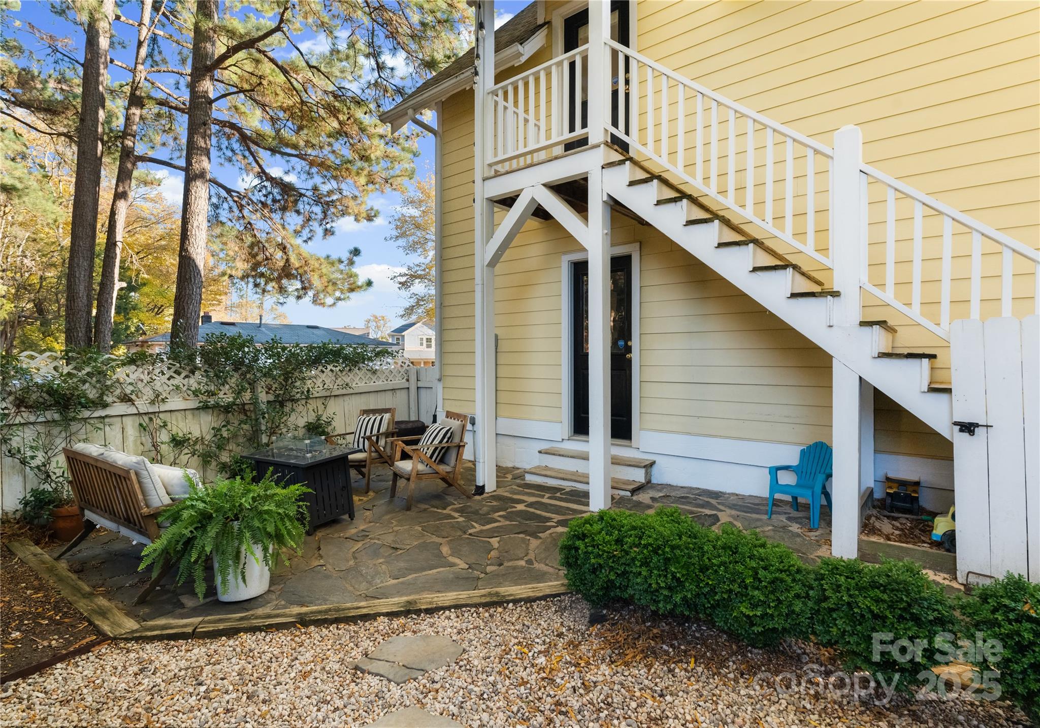14030 Garden District Row