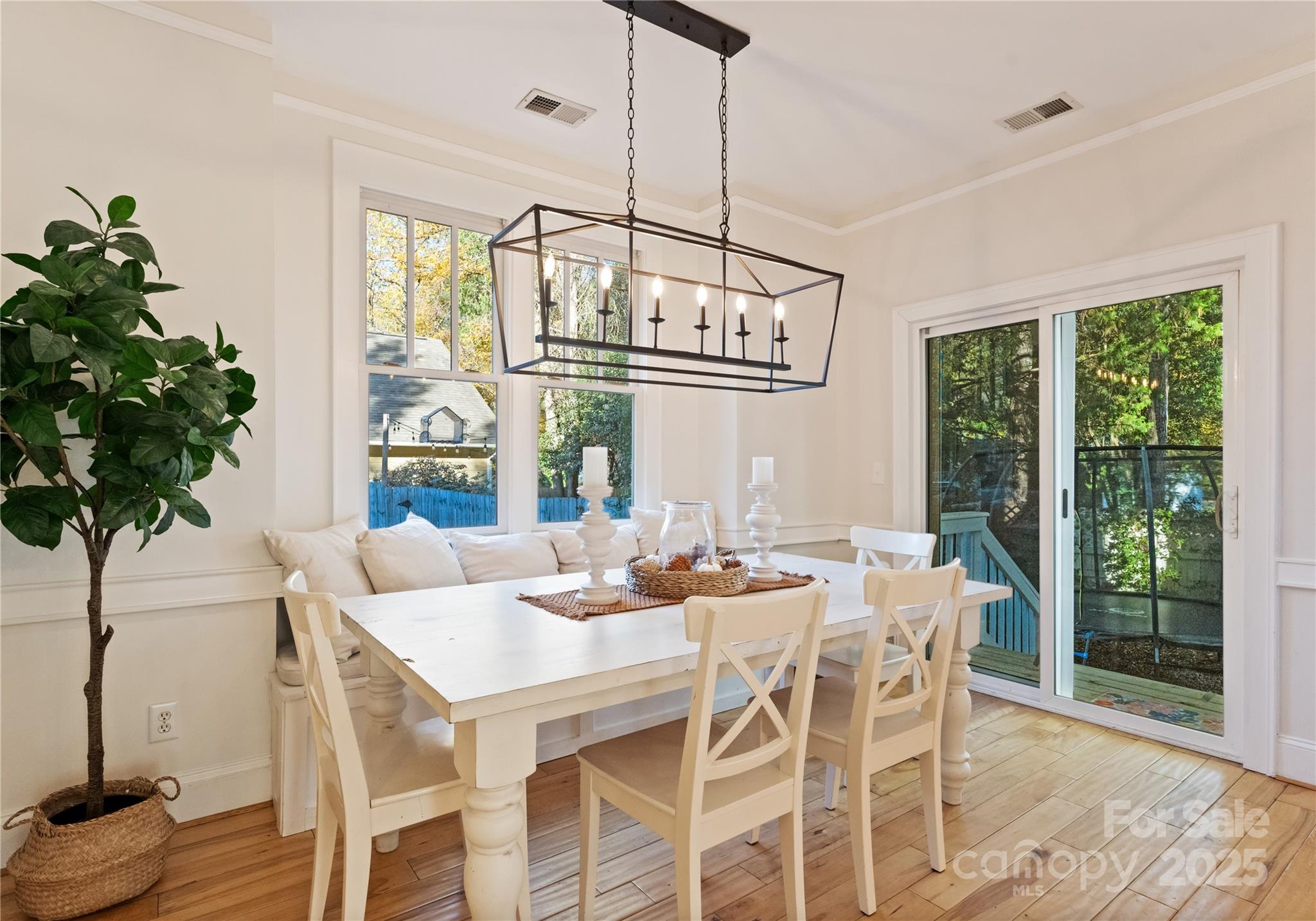 14030 Garden District Row