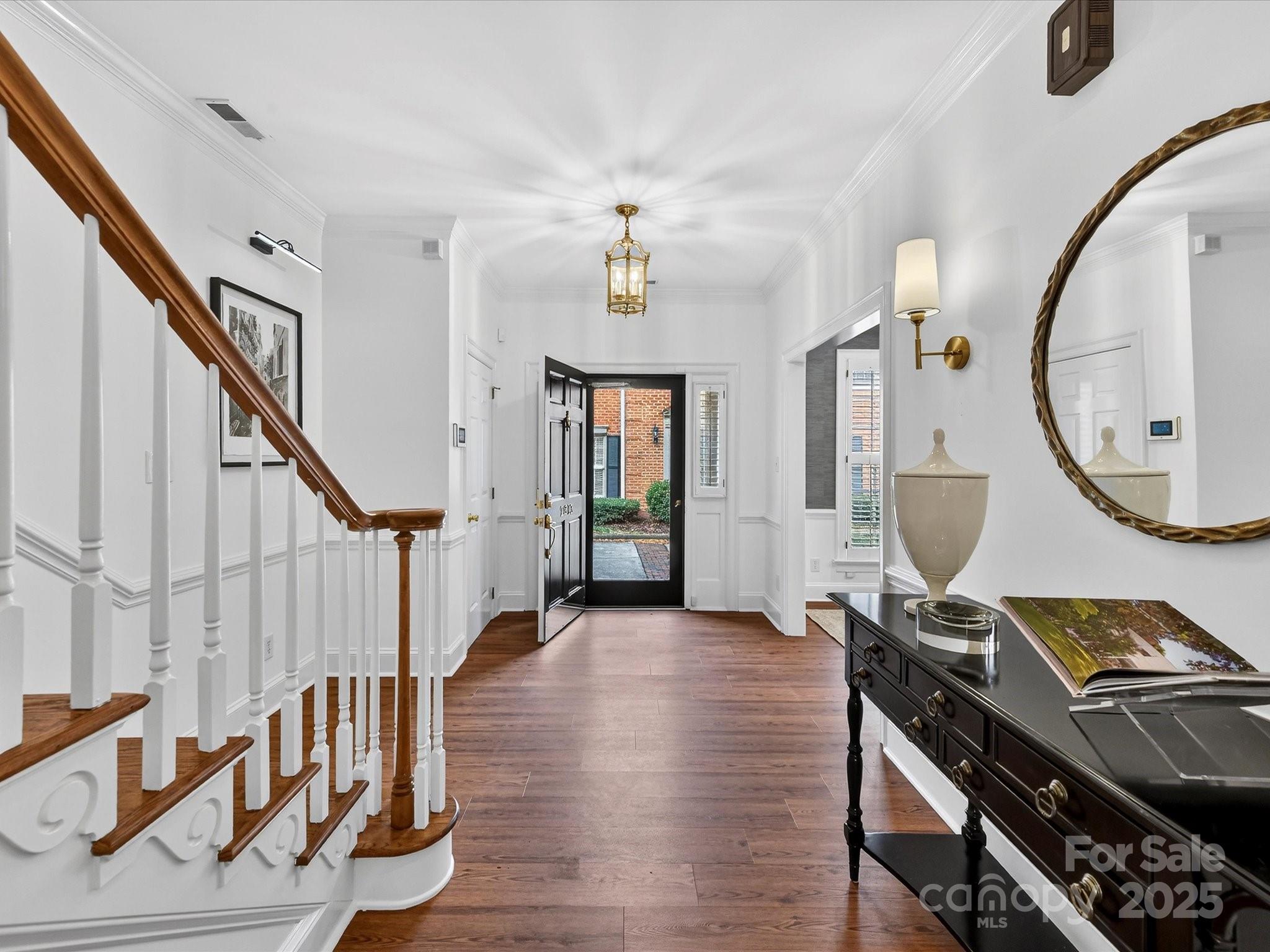 2813 Sharon View Road