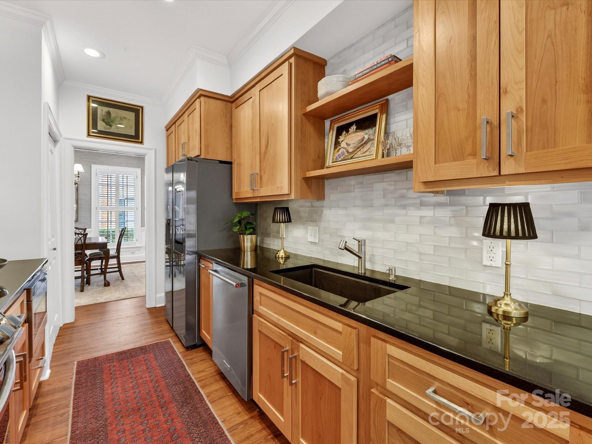 2813 Sharon View Road