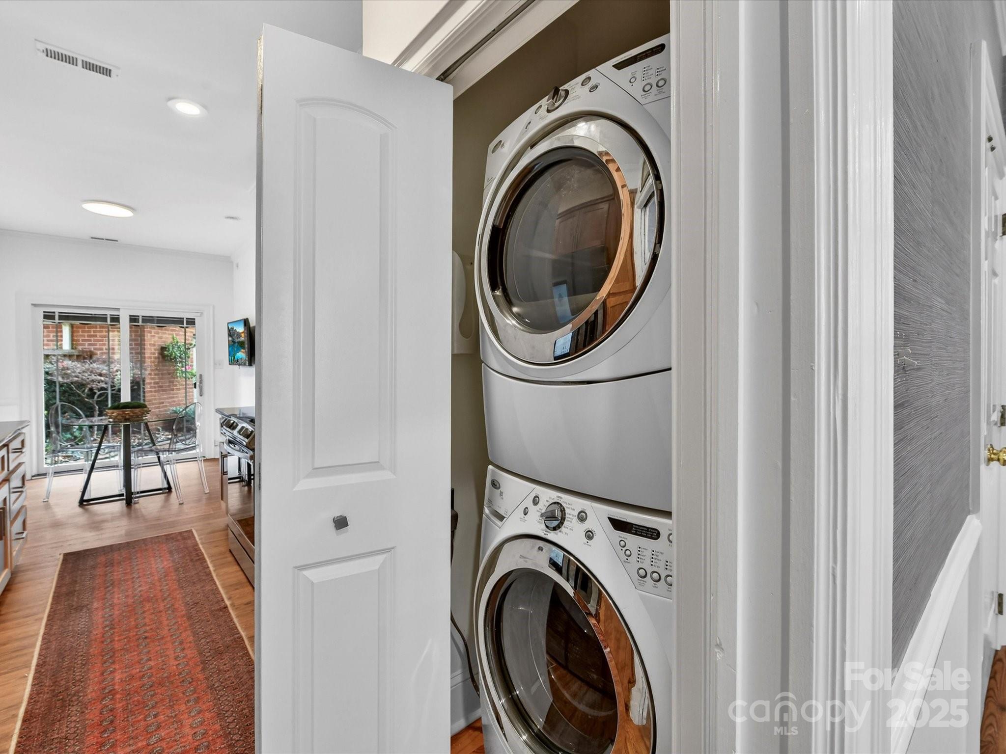 2813 Sharon View Road