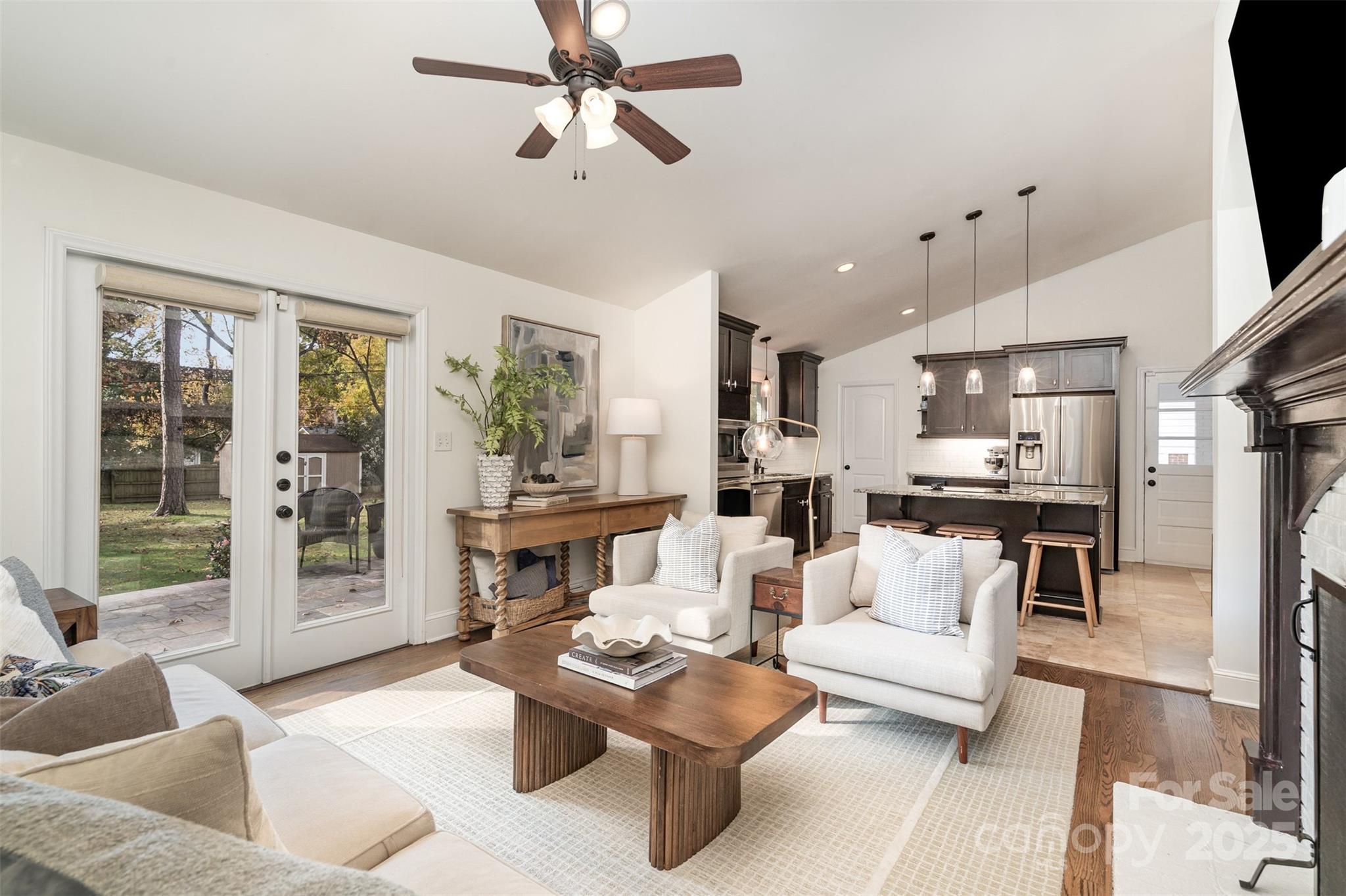 1018 Shady Bluff Drive