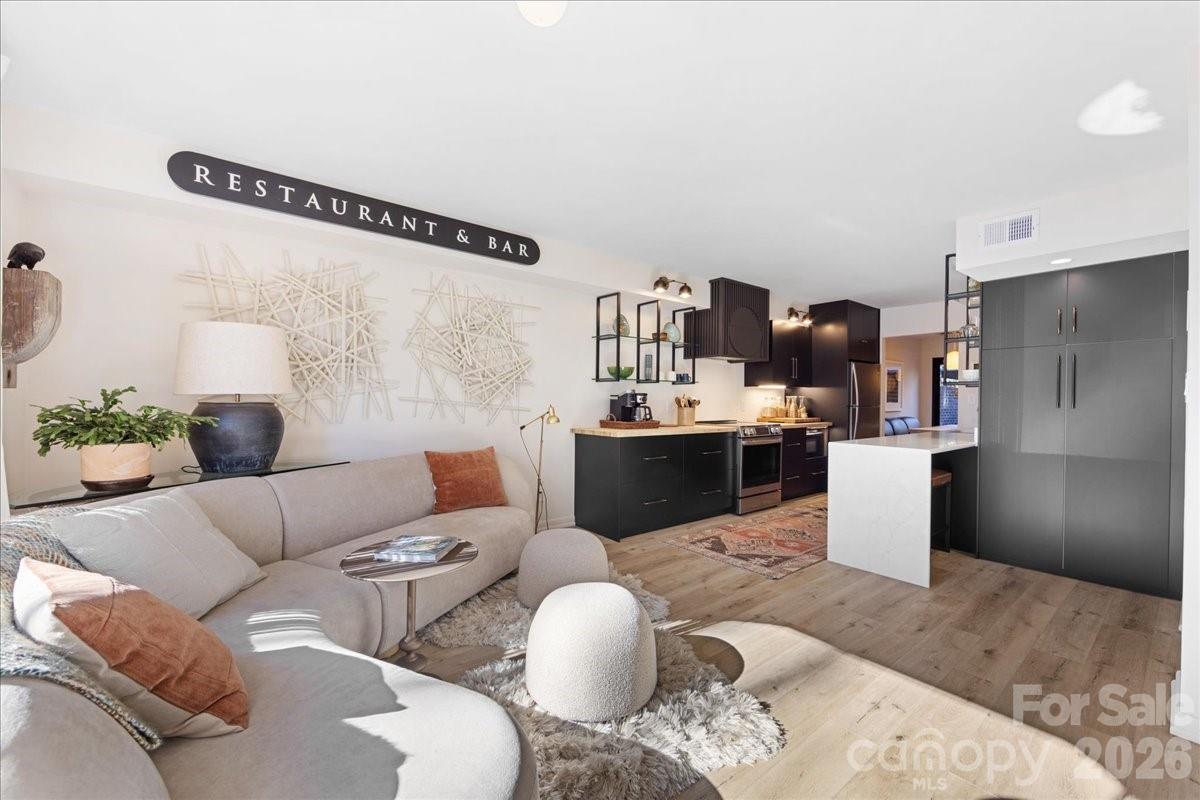 5801 Sharon Road Unit: J