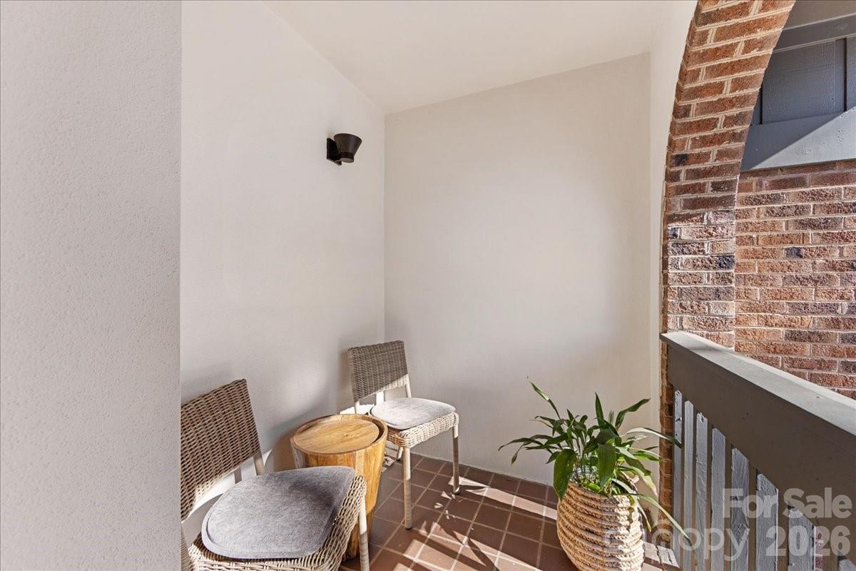 5801 Sharon Road Unit: J