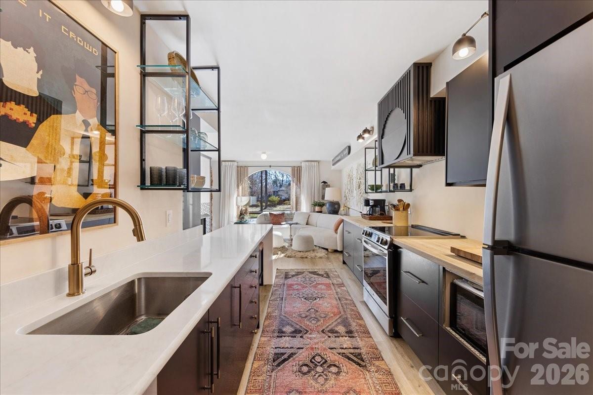 5801 Sharon Road Unit: J