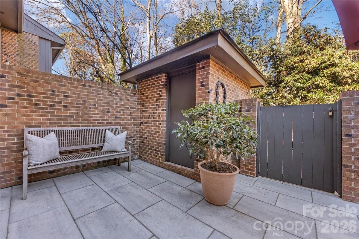 5801 Sharon Road Unit: J