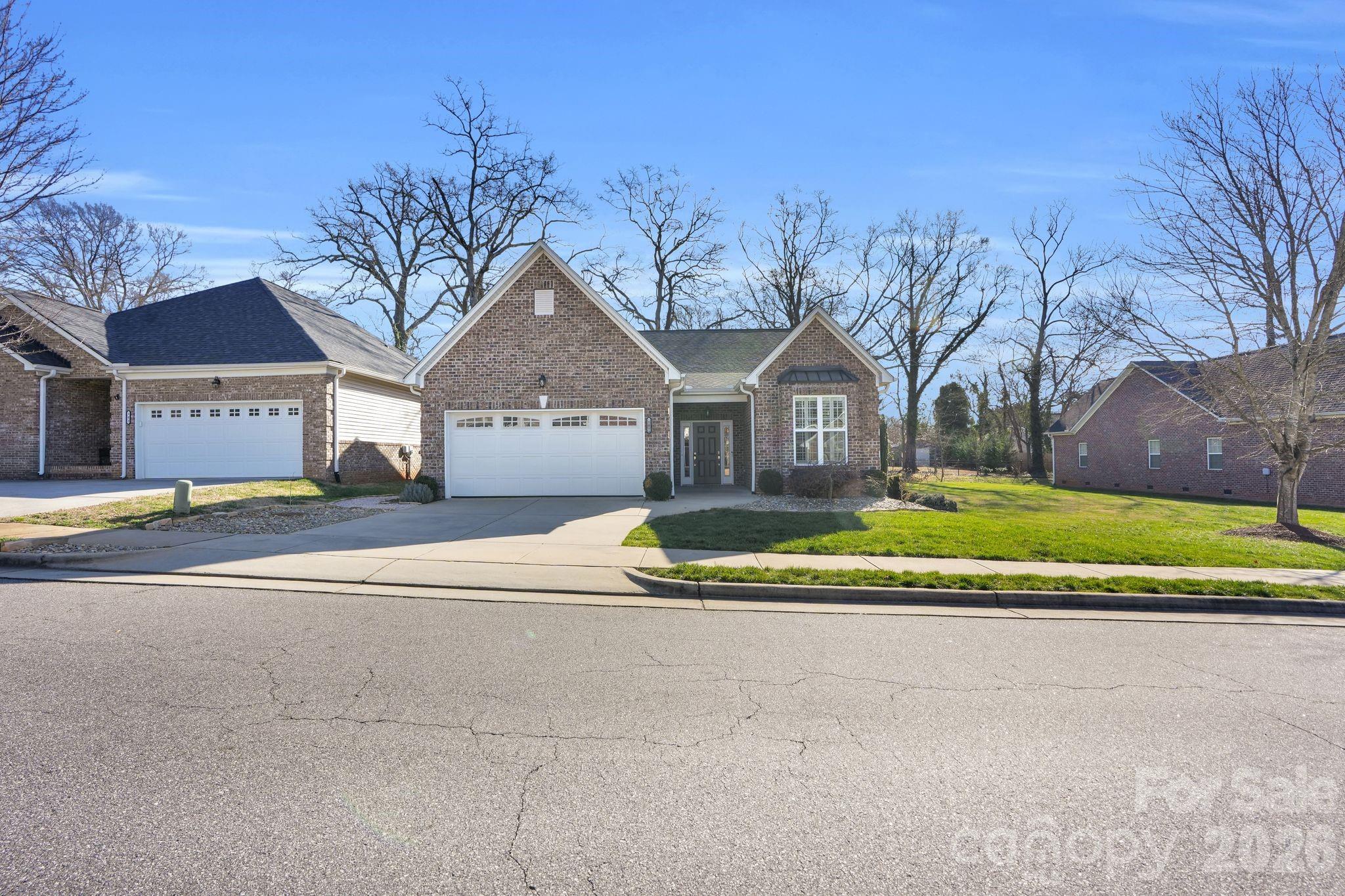 105 Sweet Oaks Lane