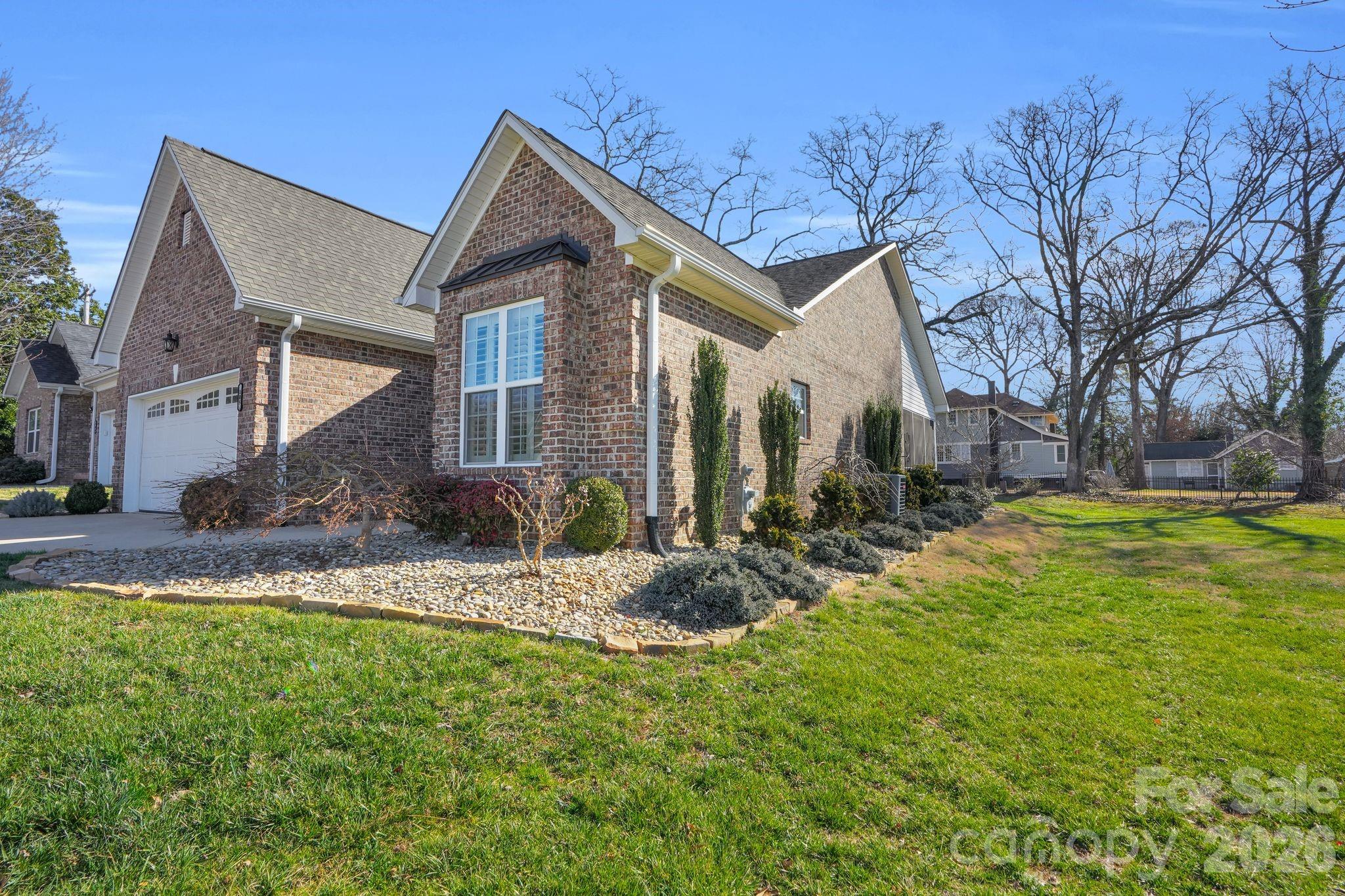 105 Sweet Oaks Lane