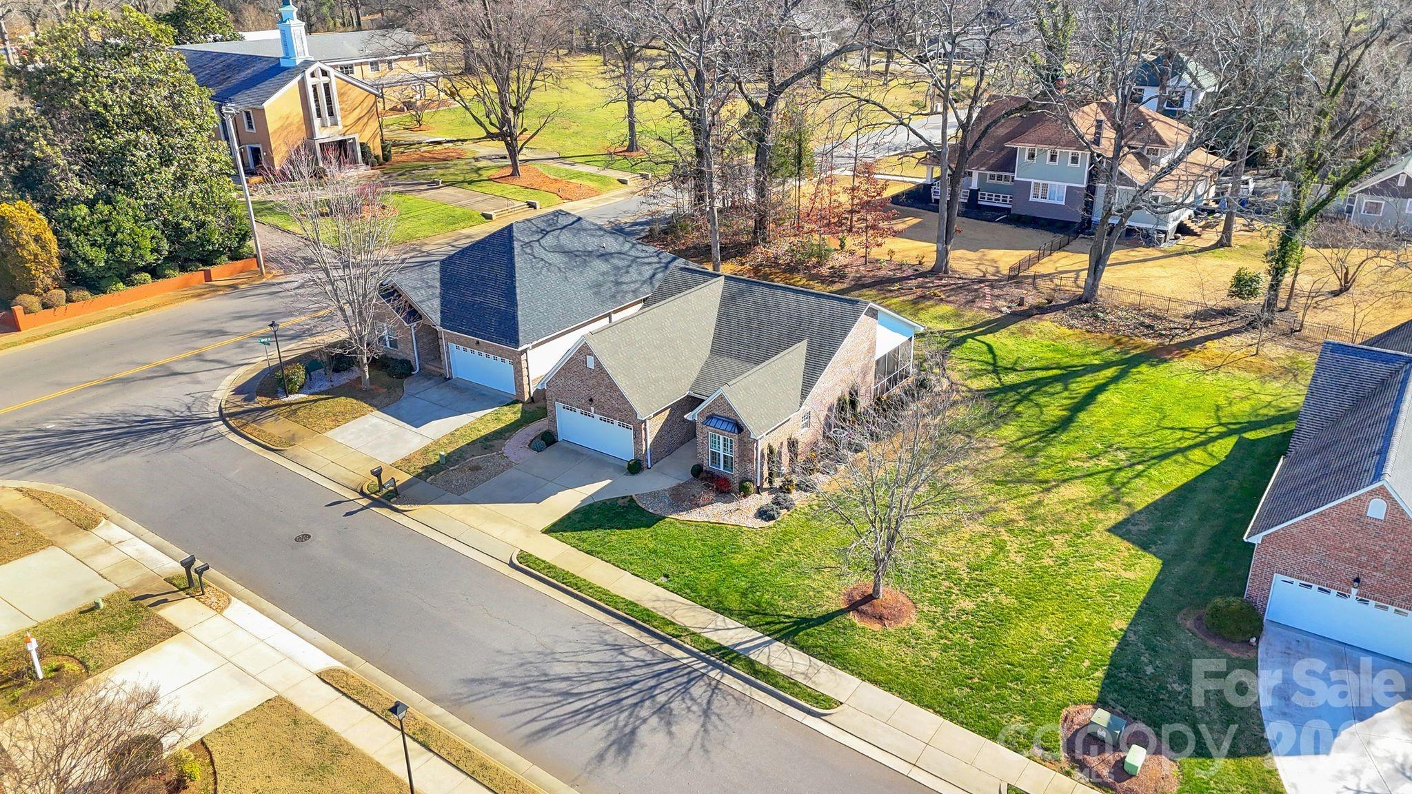 105 Sweet Oaks Lane
