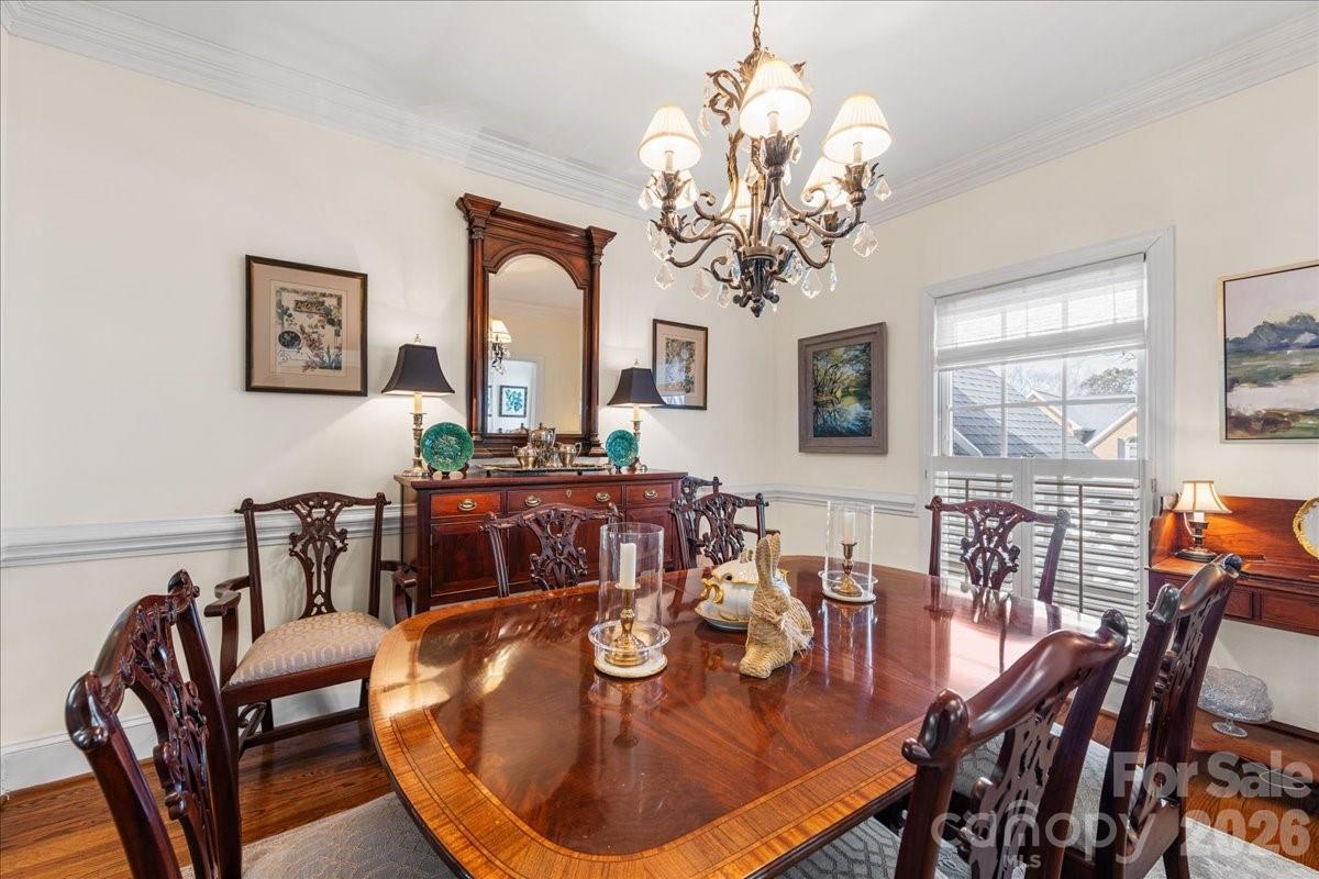 6203 Kensington Gardens Court