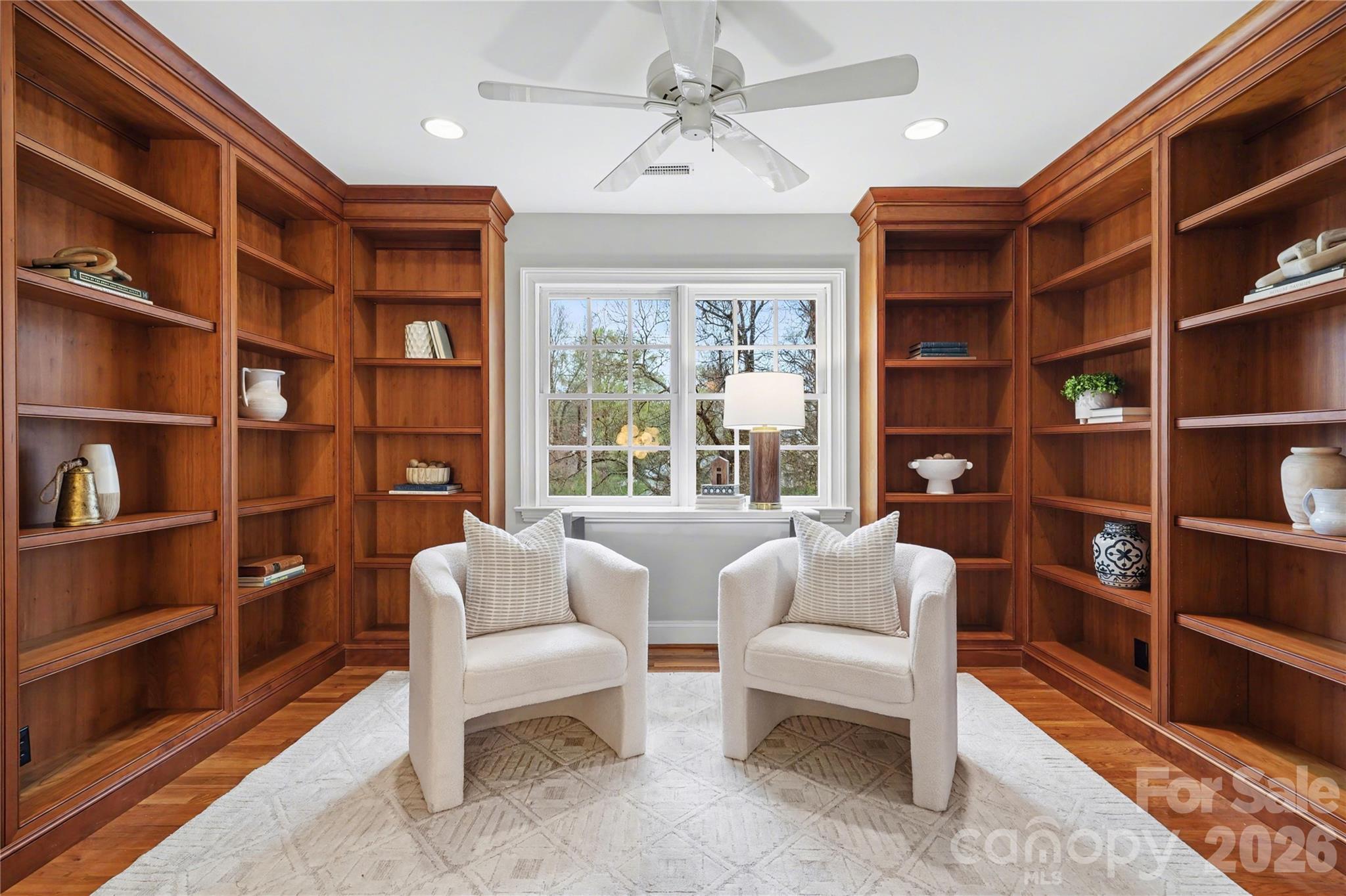 901 Shady Bluff Drive