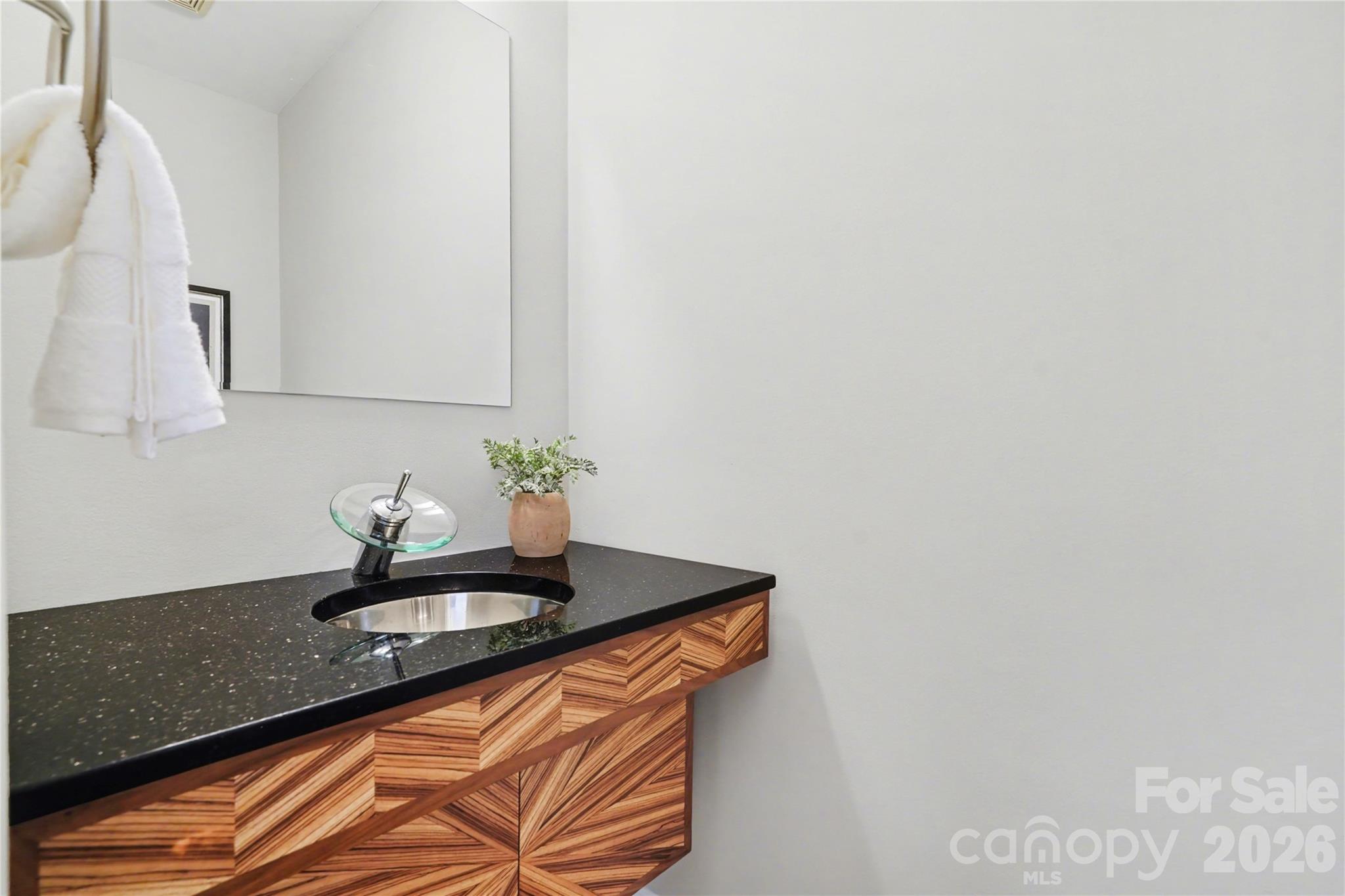 901 Shady Bluff Drive