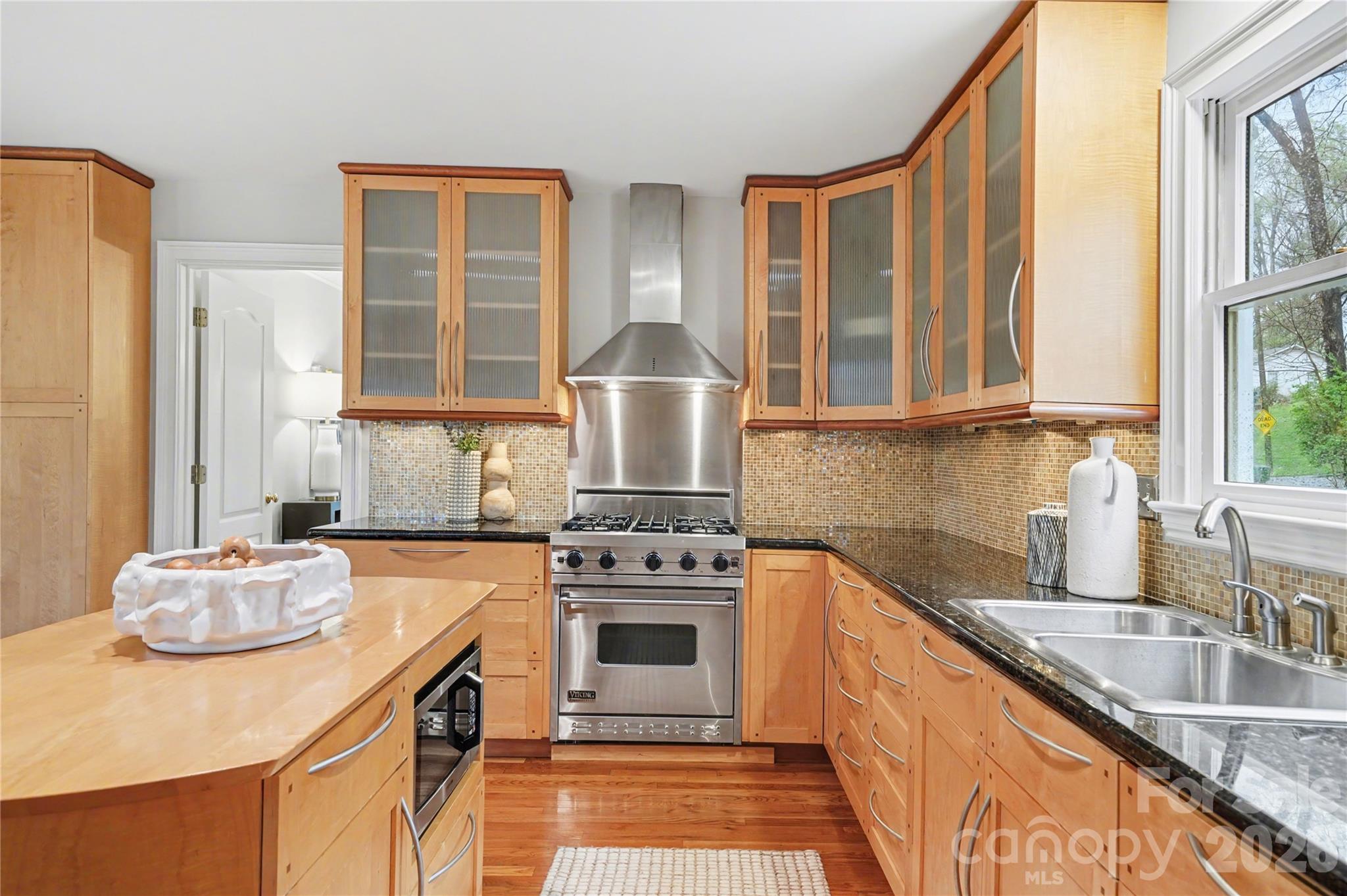 901 Shady Bluff Drive