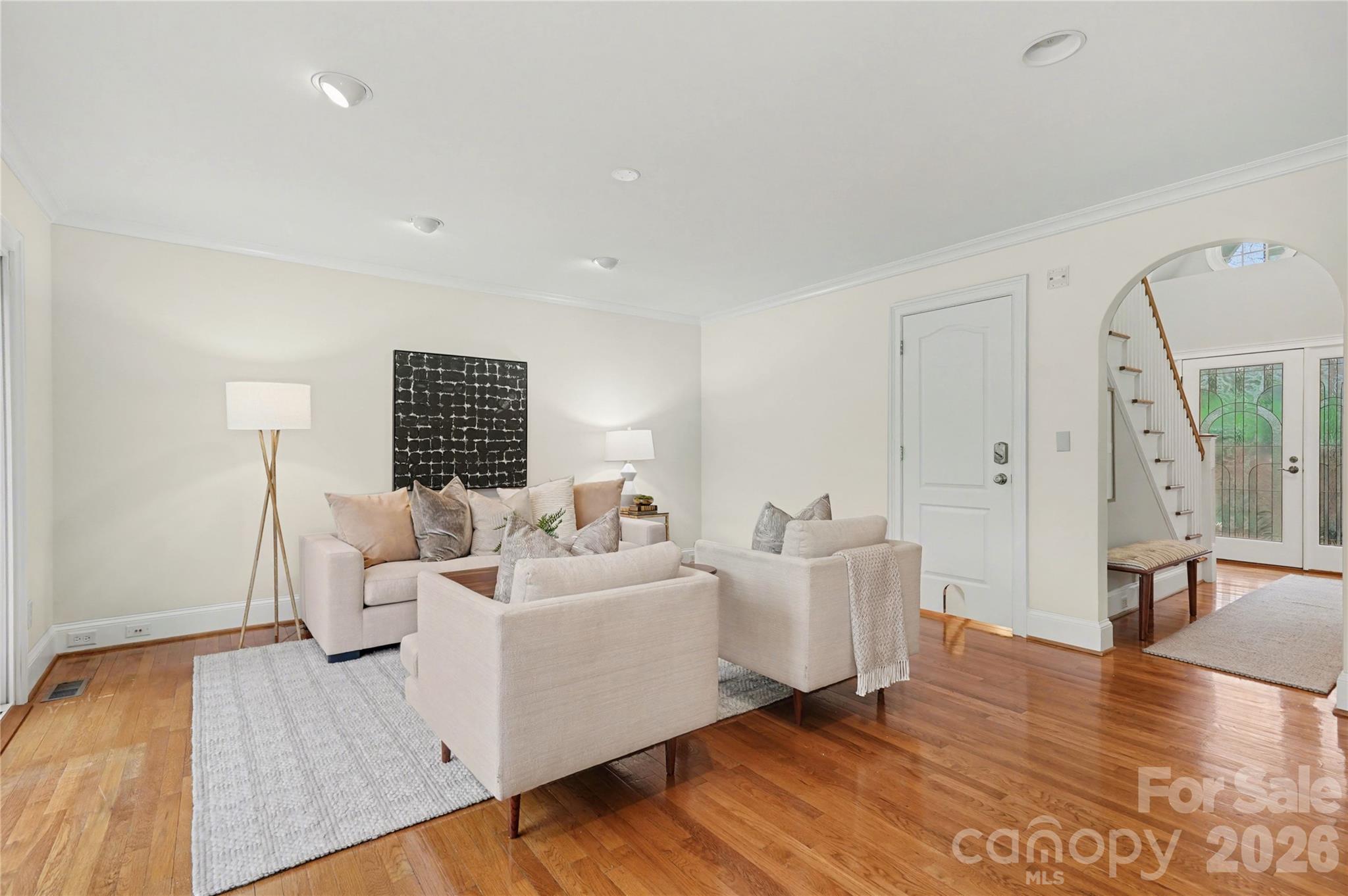 901 Shady Bluff Drive