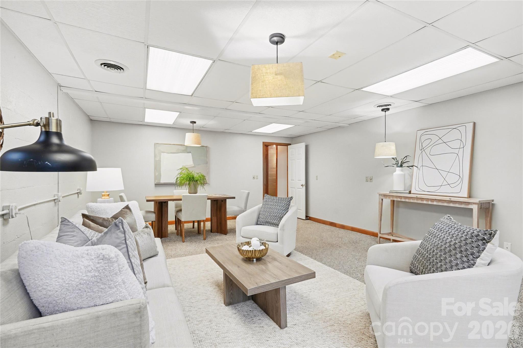 901 Shady Bluff Drive