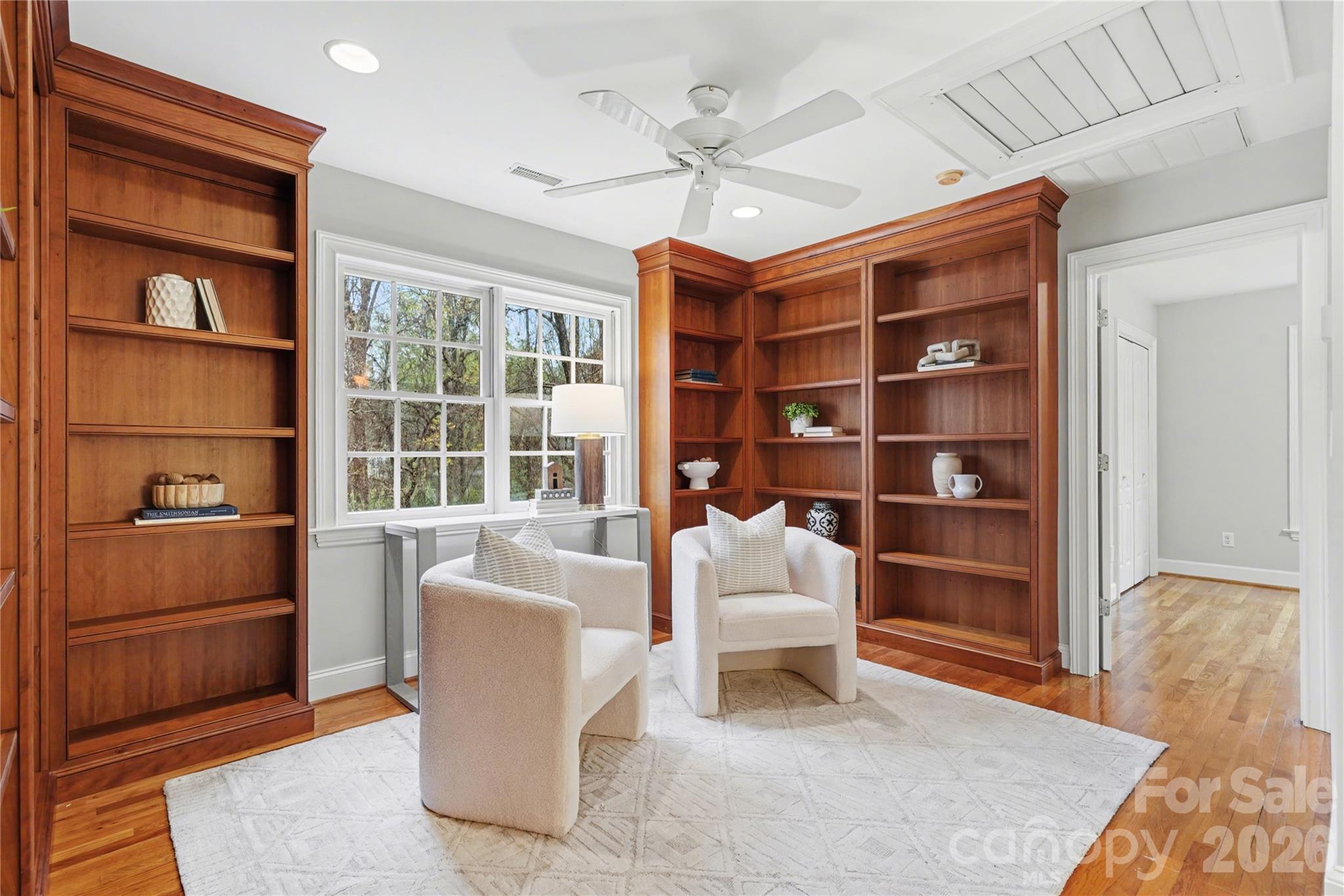 901 Shady Bluff Drive