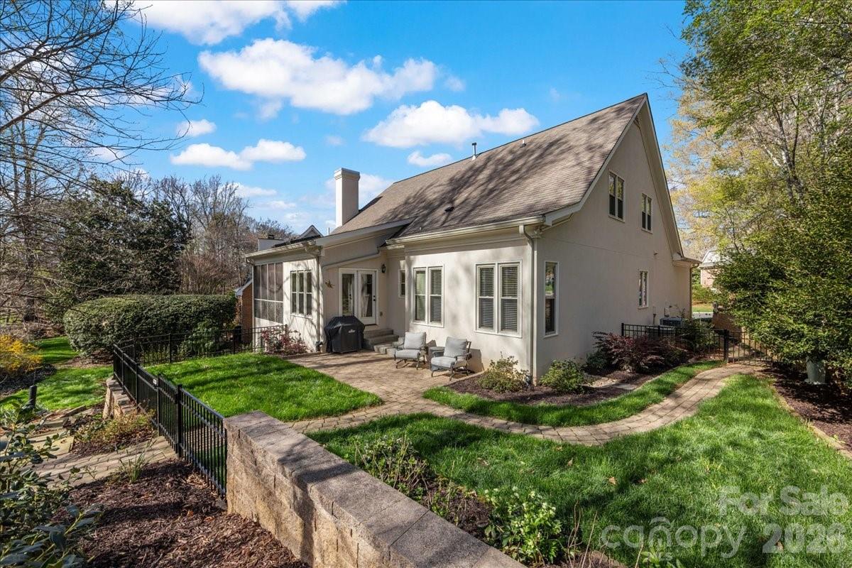 10410 Newberry Park Lane