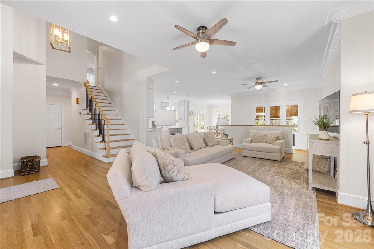 10410 Newberry Park Lane