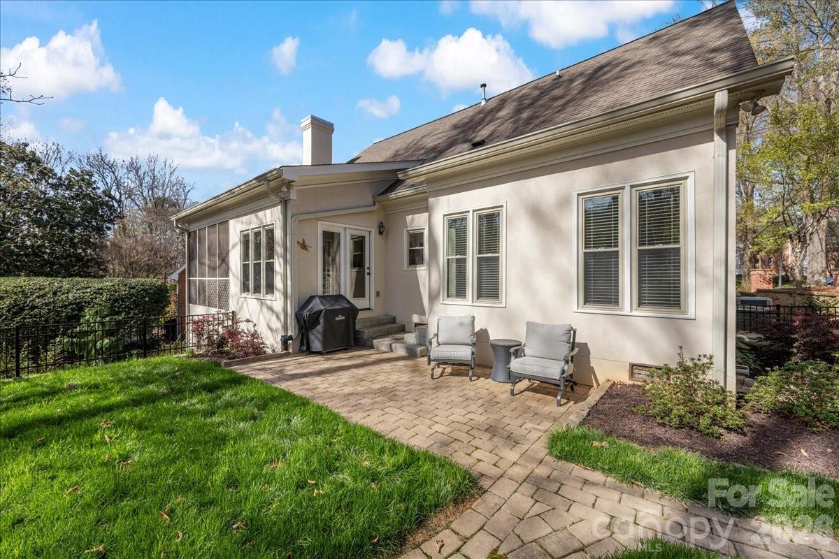 10410 Newberry Park Lane