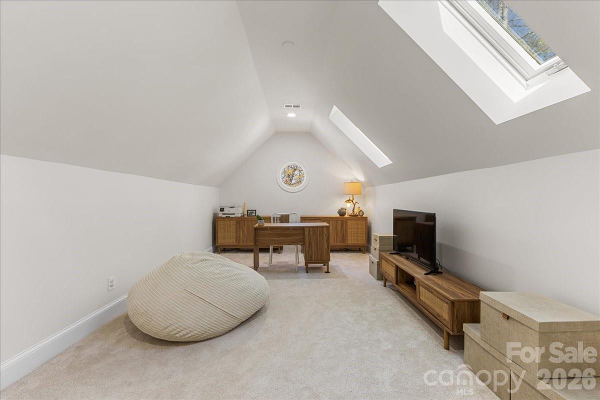 10410 Newberry Park Lane