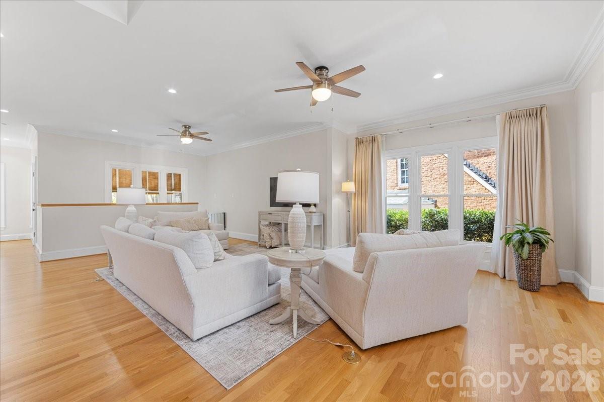 10410 Newberry Park Lane