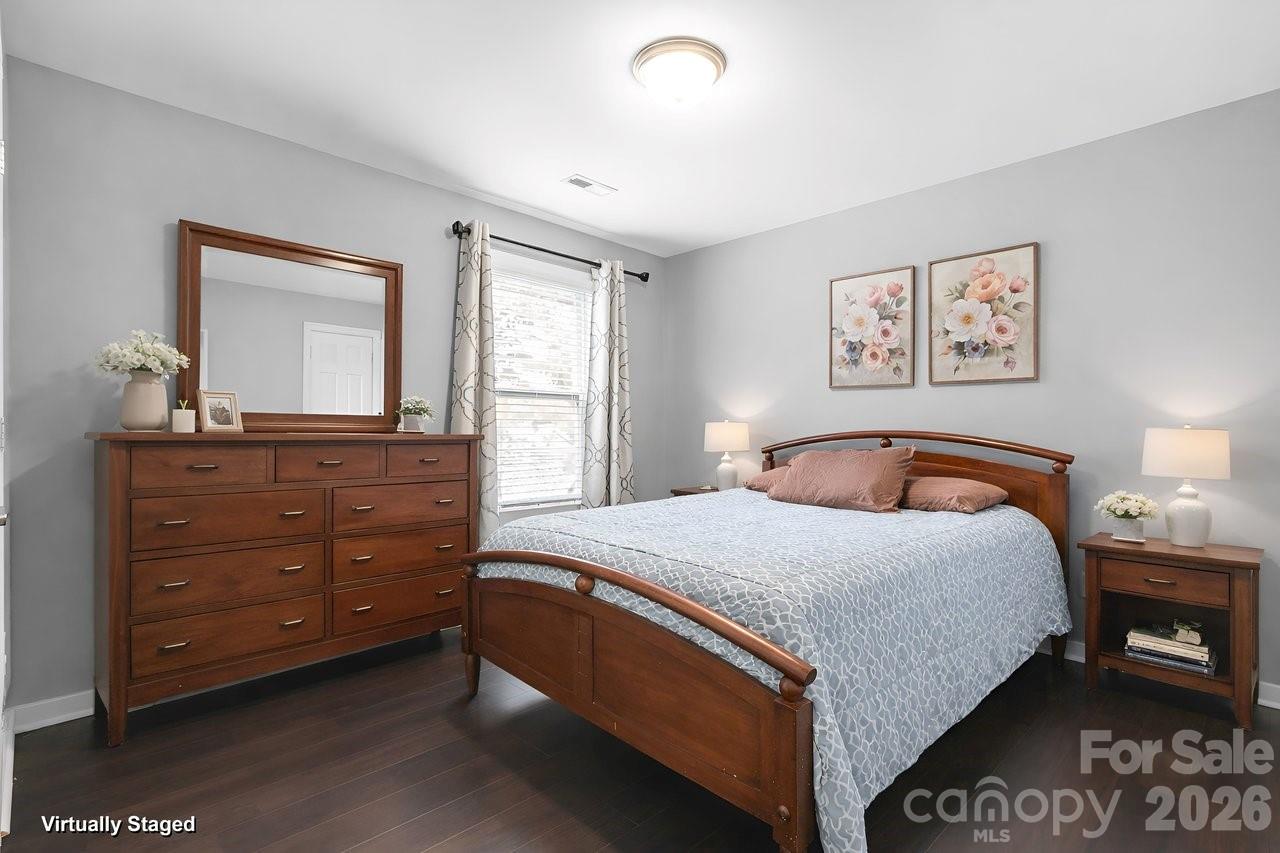 1007 Pine Bark Place