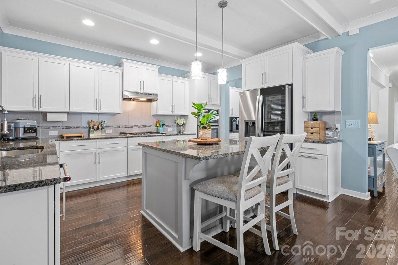 1007 Pine Bark Place