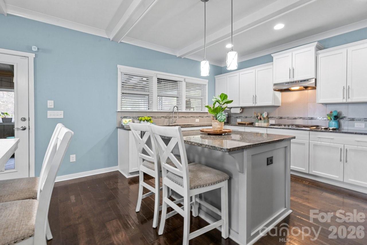 1007 Pine Bark Place