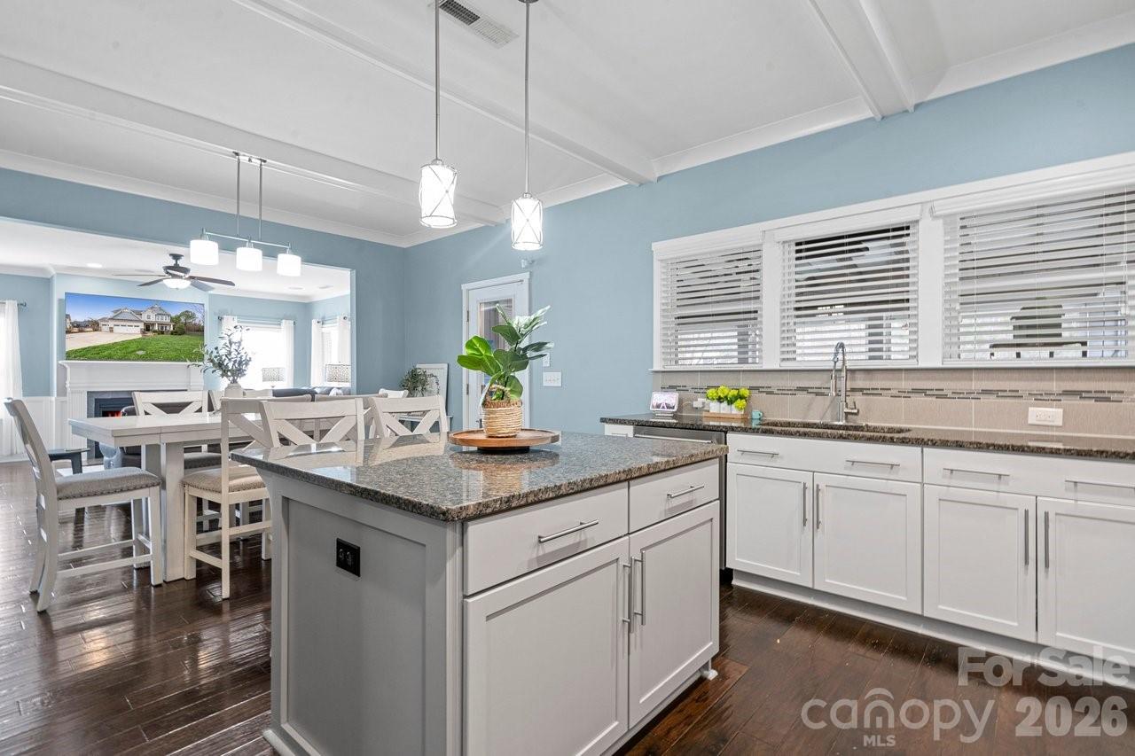 1007 Pine Bark Place