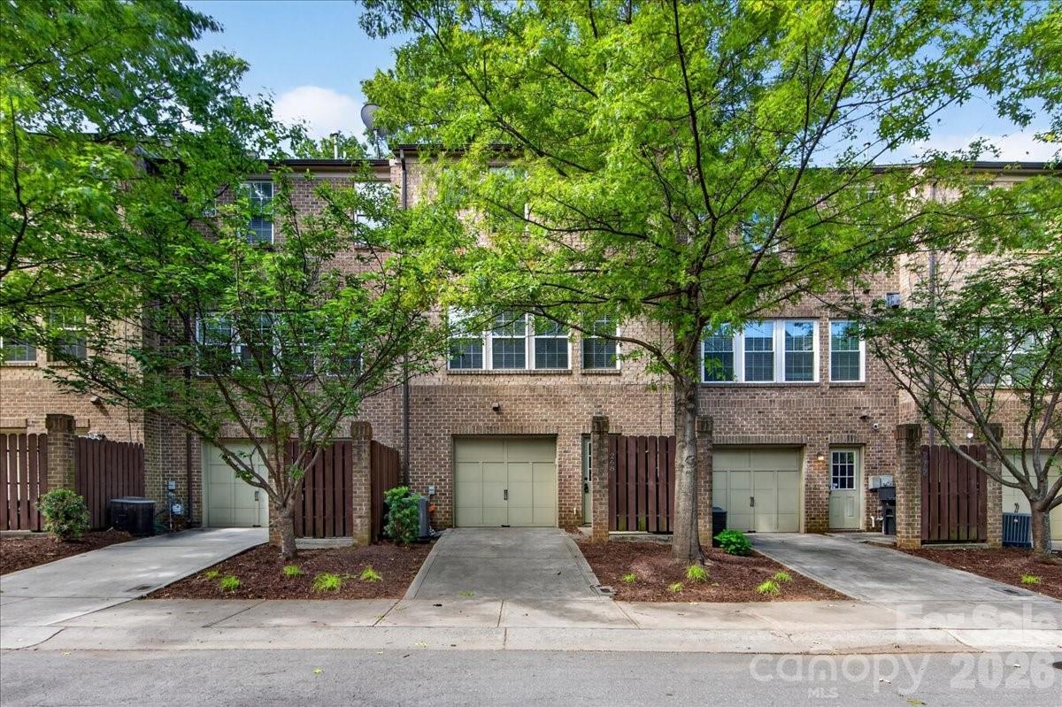 268 W Bland Street