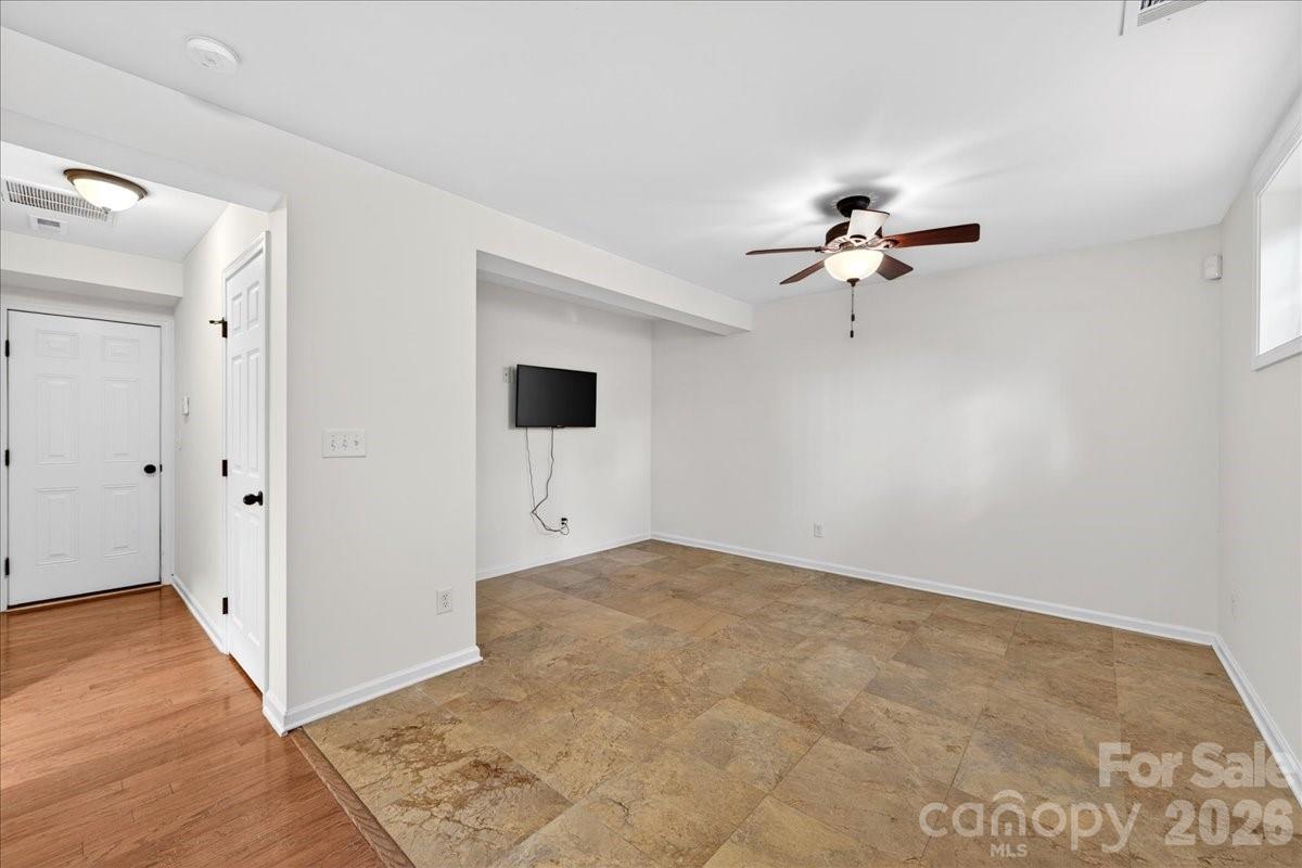 268 W Bland Street