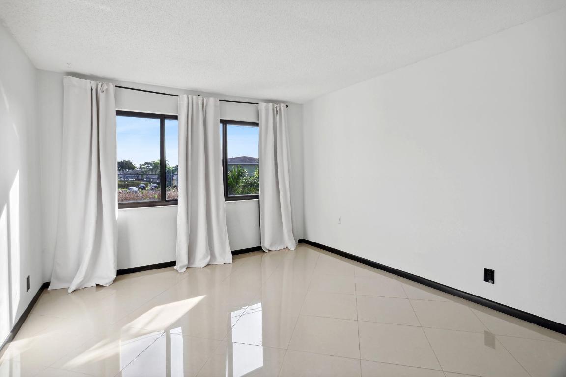 1150 Homewood Boulevard E202