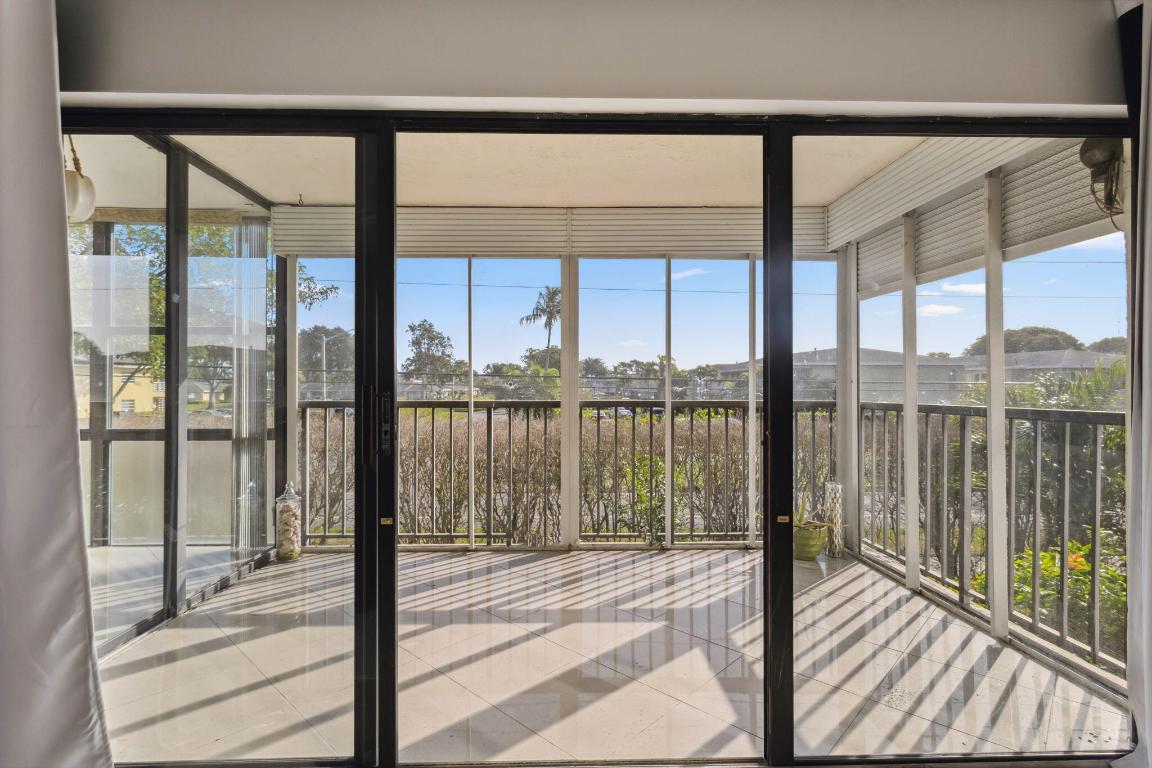 1150 Homewood Boulevard E202