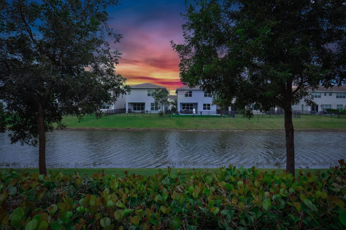 4161 NW 9th Avenue 4