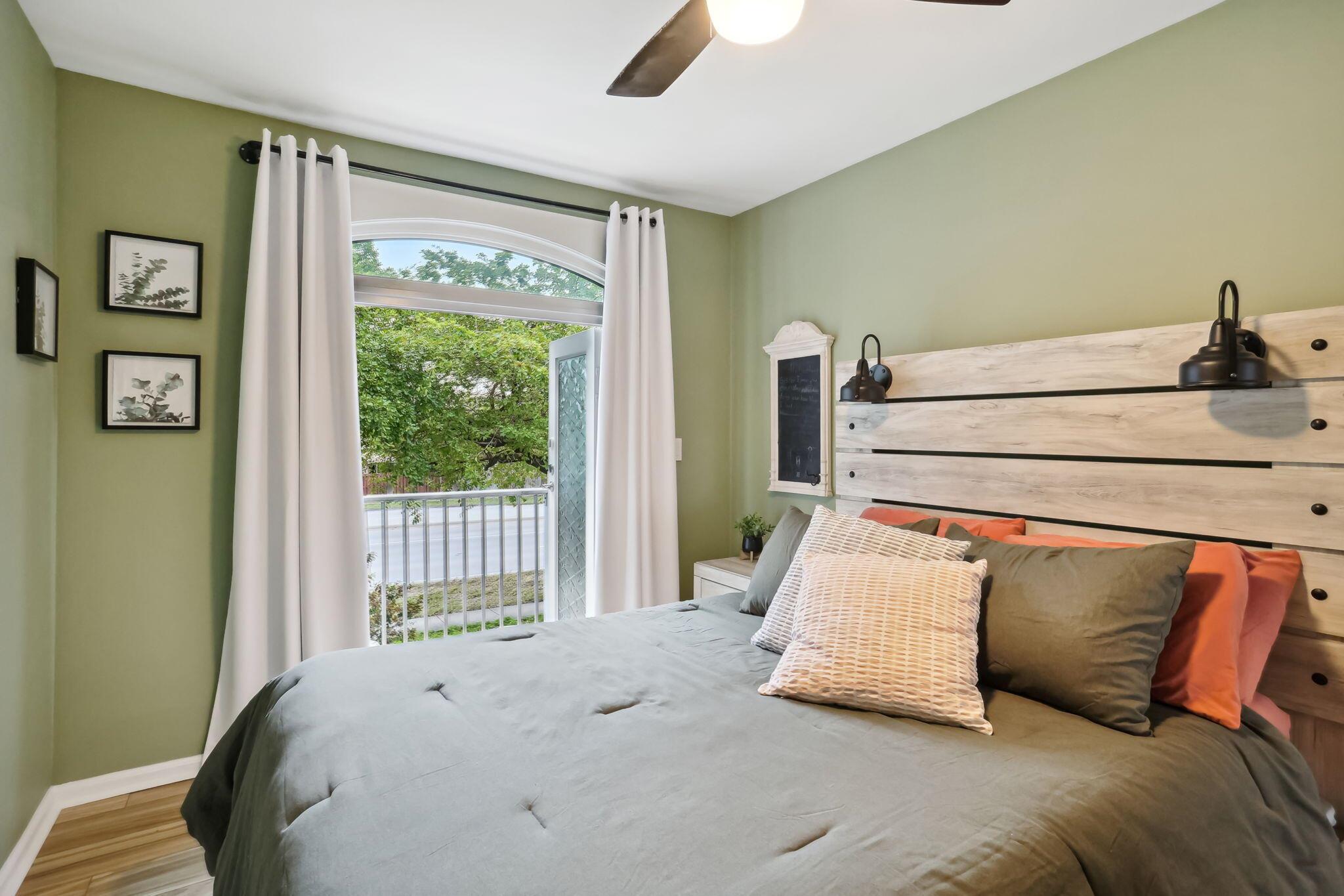 4161 NW 9th Avenue 4