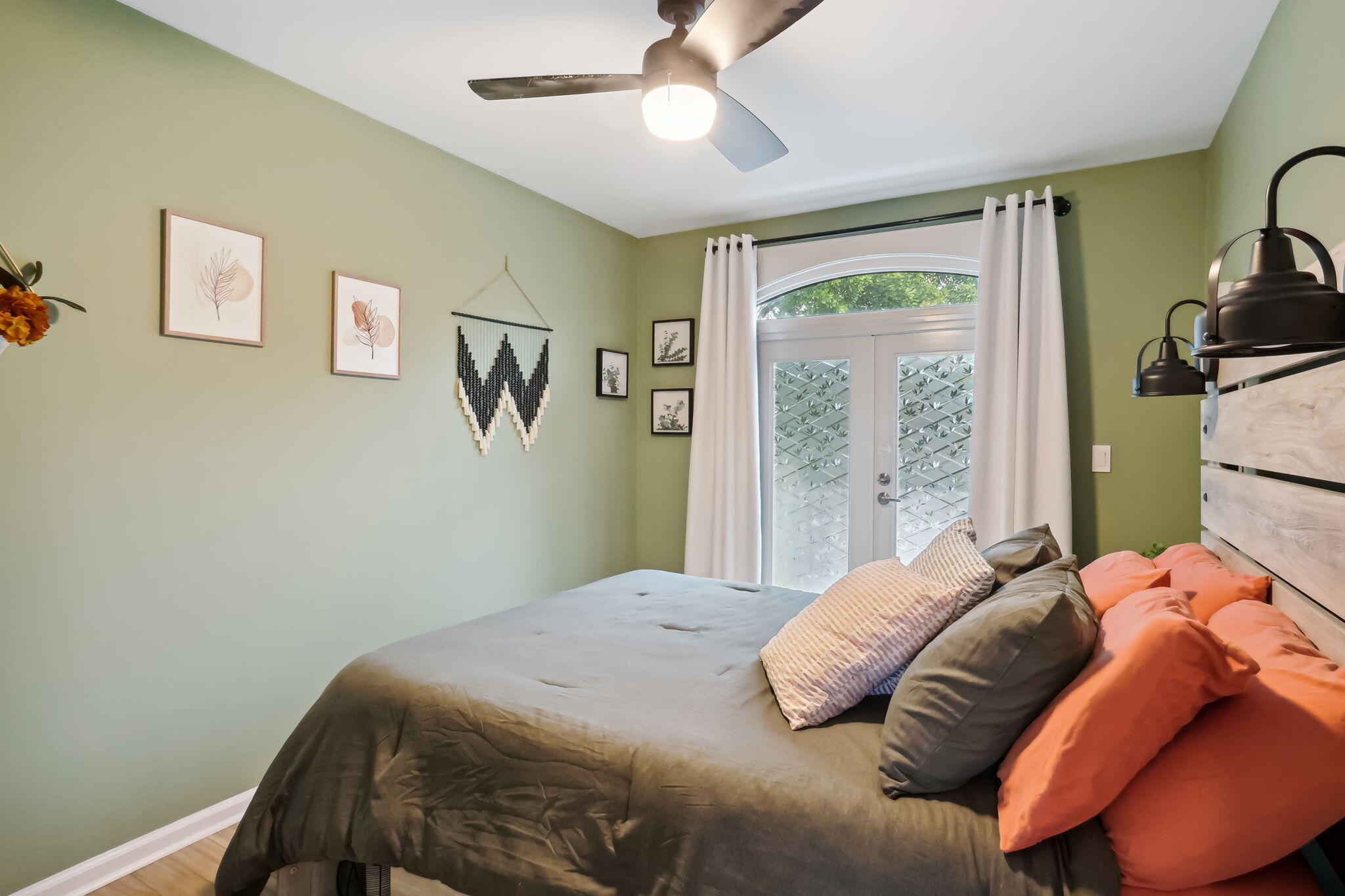 4161 NW 9th Avenue 4