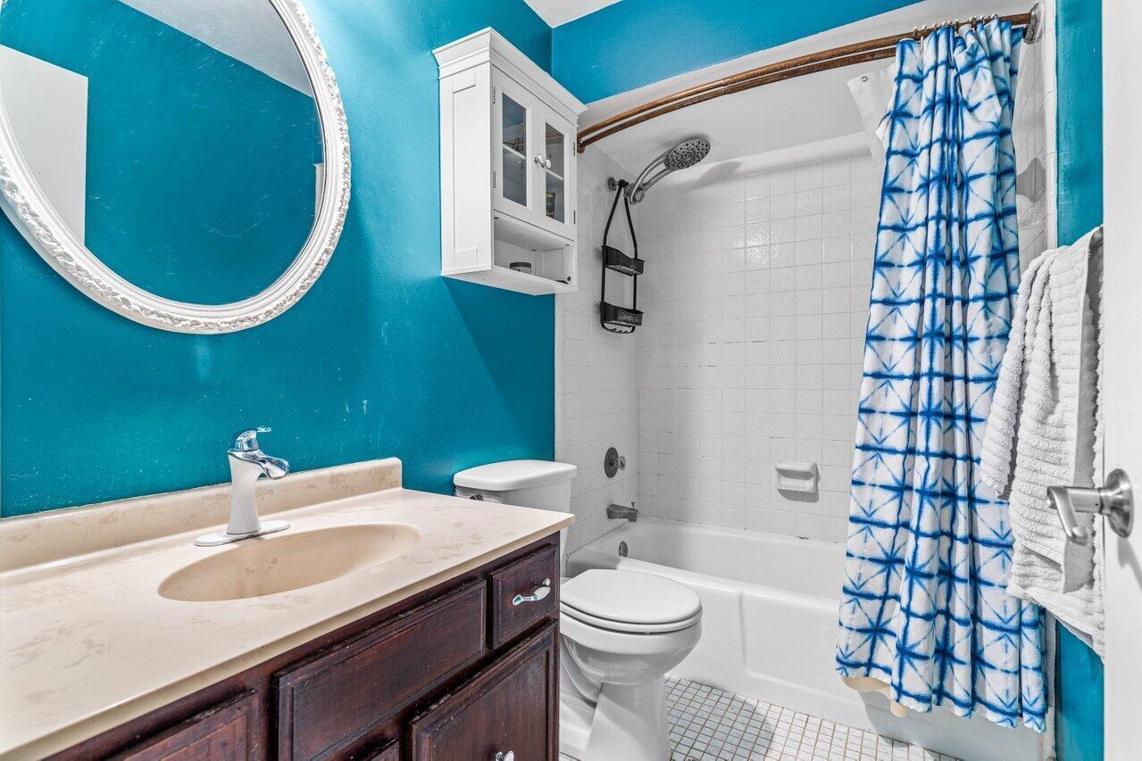 2580 SW 14th Court 27