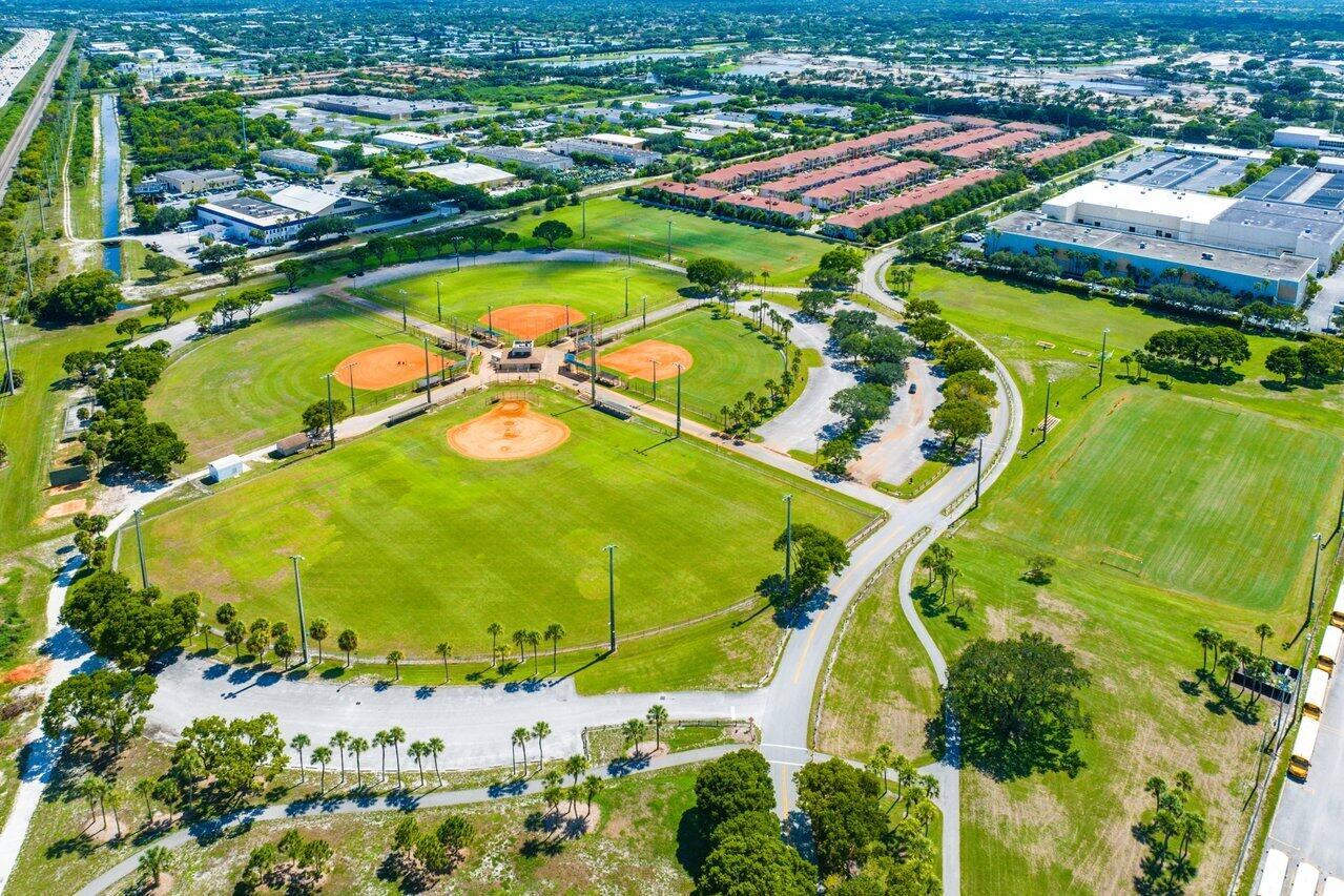 2580 SW 14th Court 27