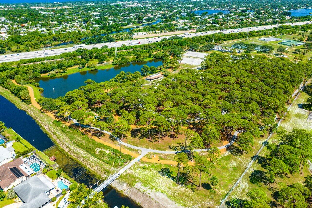 2580 SW 14th Court 27