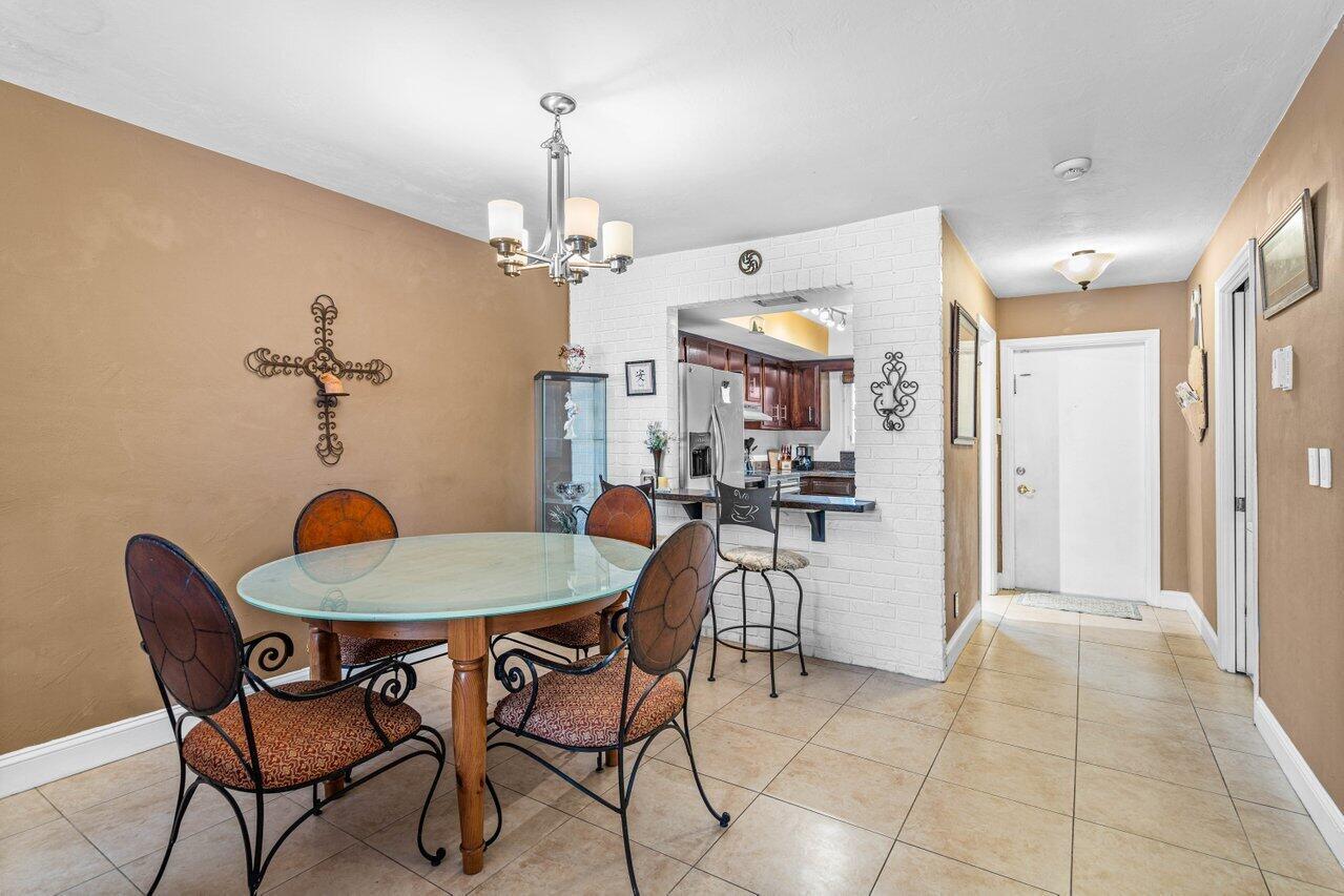 2580 SW 14th Court 27