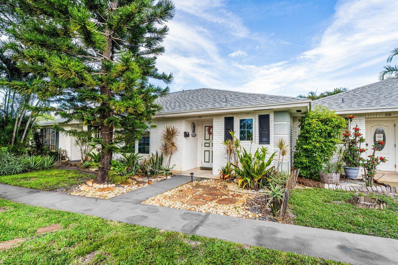 2580 SW 14th Court 27