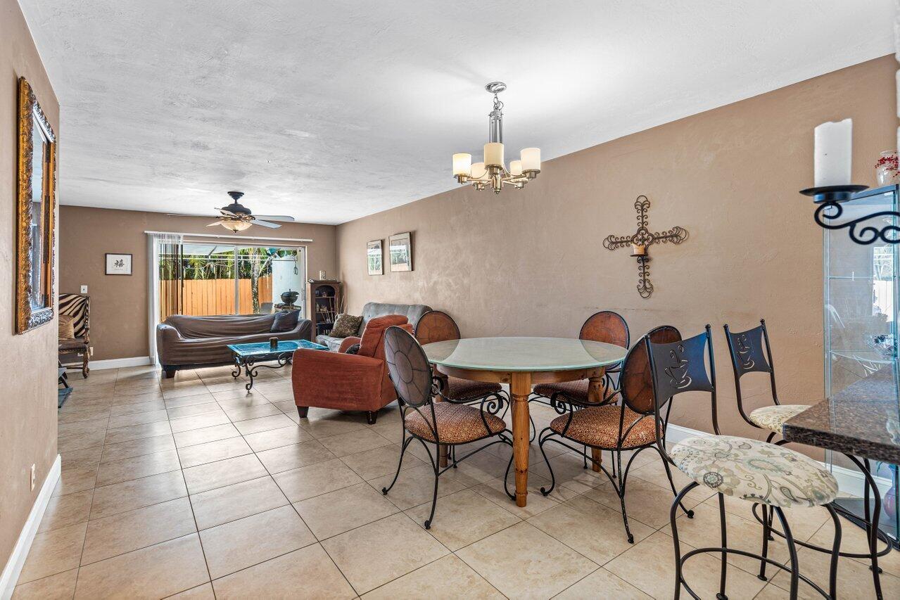 2580 SW 14th Court 27