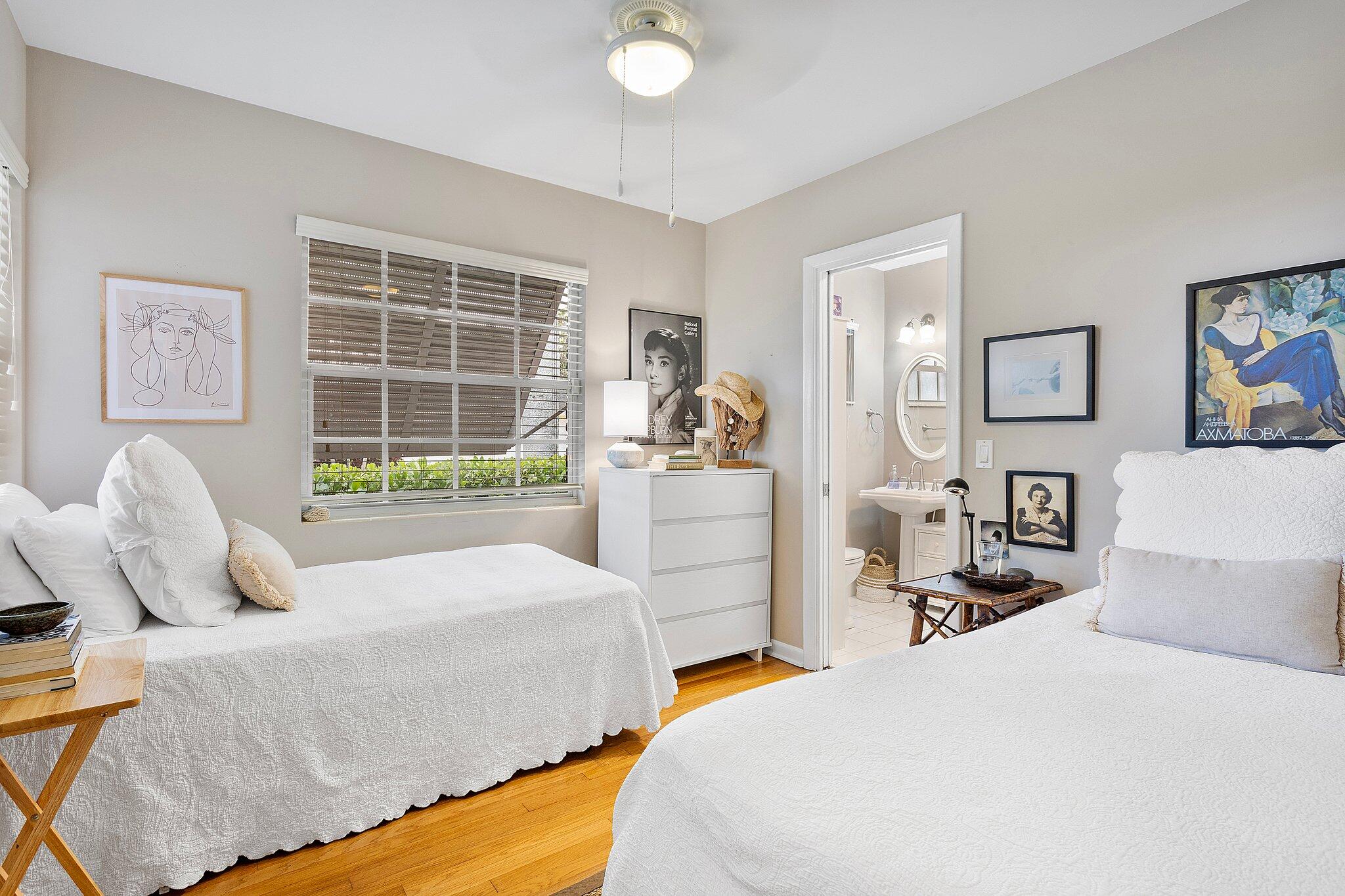 1102 N Golfview Road