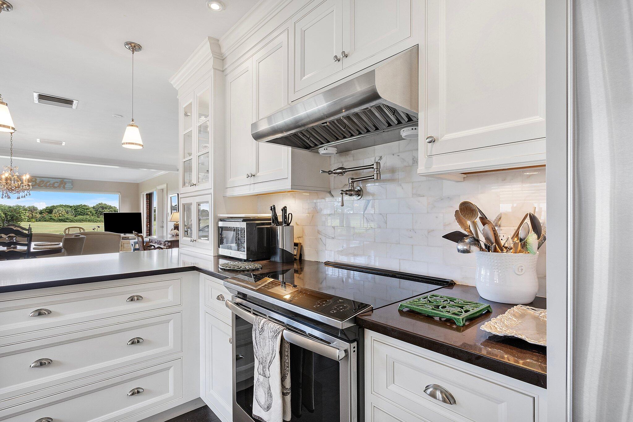 1102 N Golfview Road