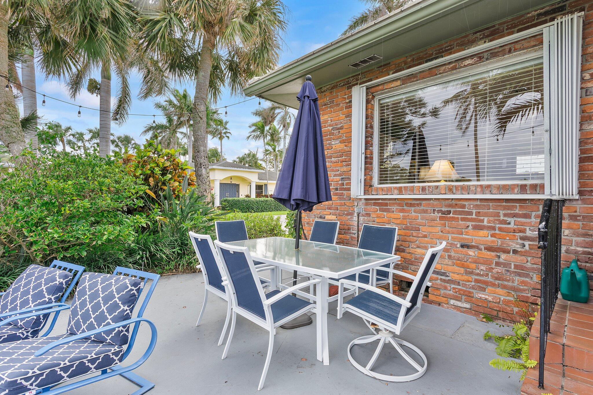 1102 N Golfview Road