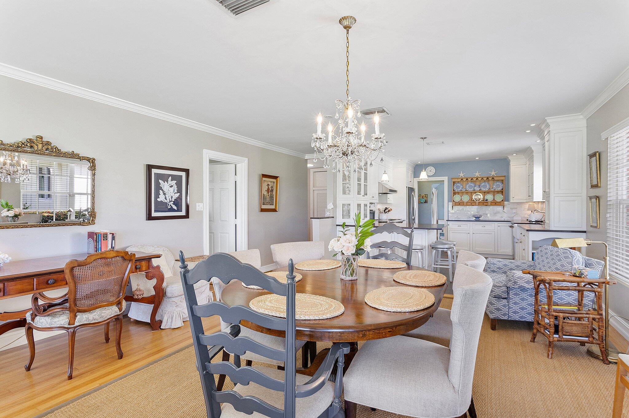 1102 N Golfview Road