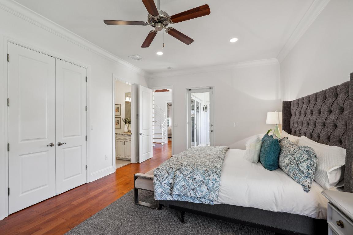 1030 Rhodes Villa Avenue