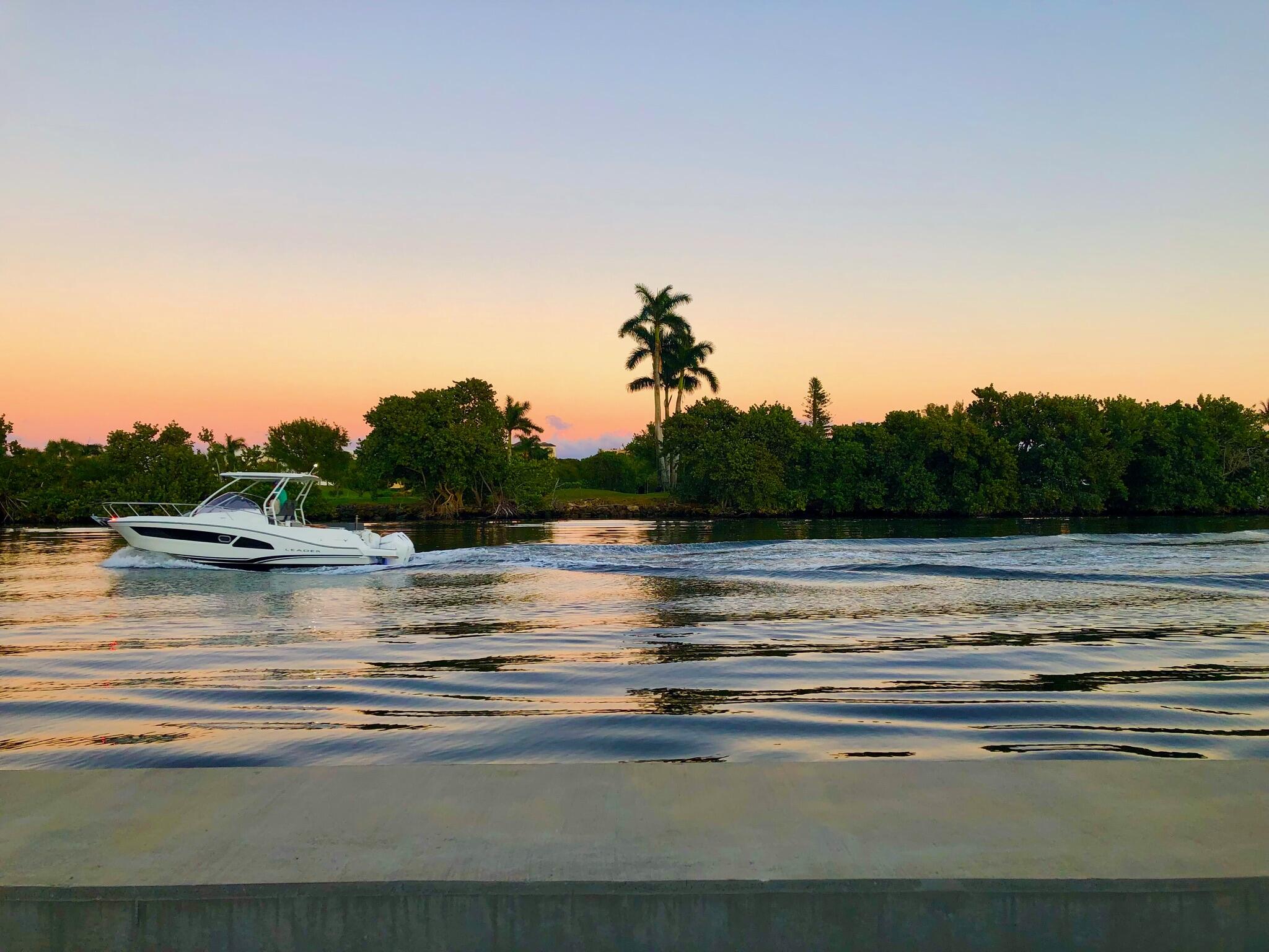 17 Colonial Club Drive 305