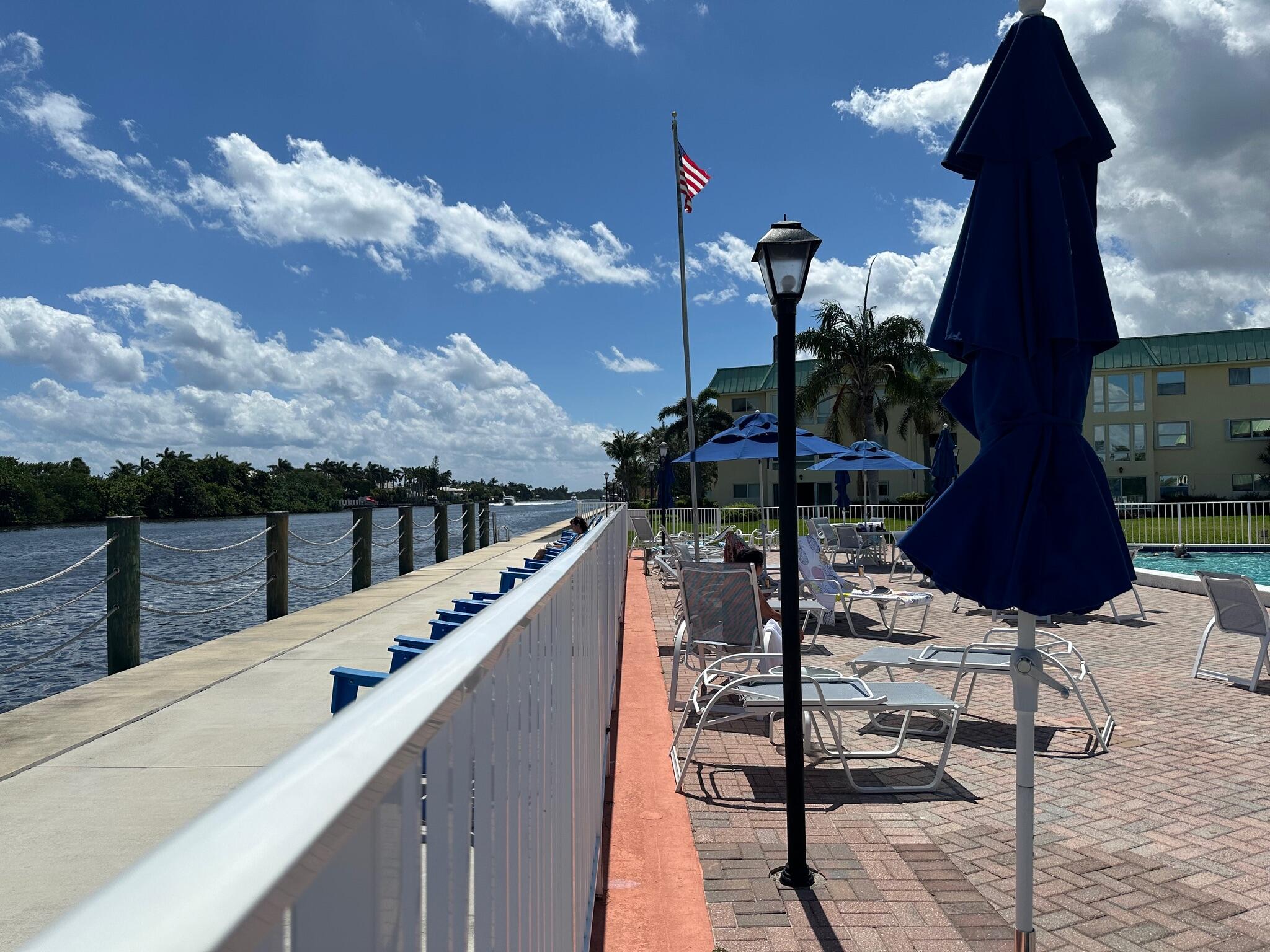 17 Colonial Club Drive 305