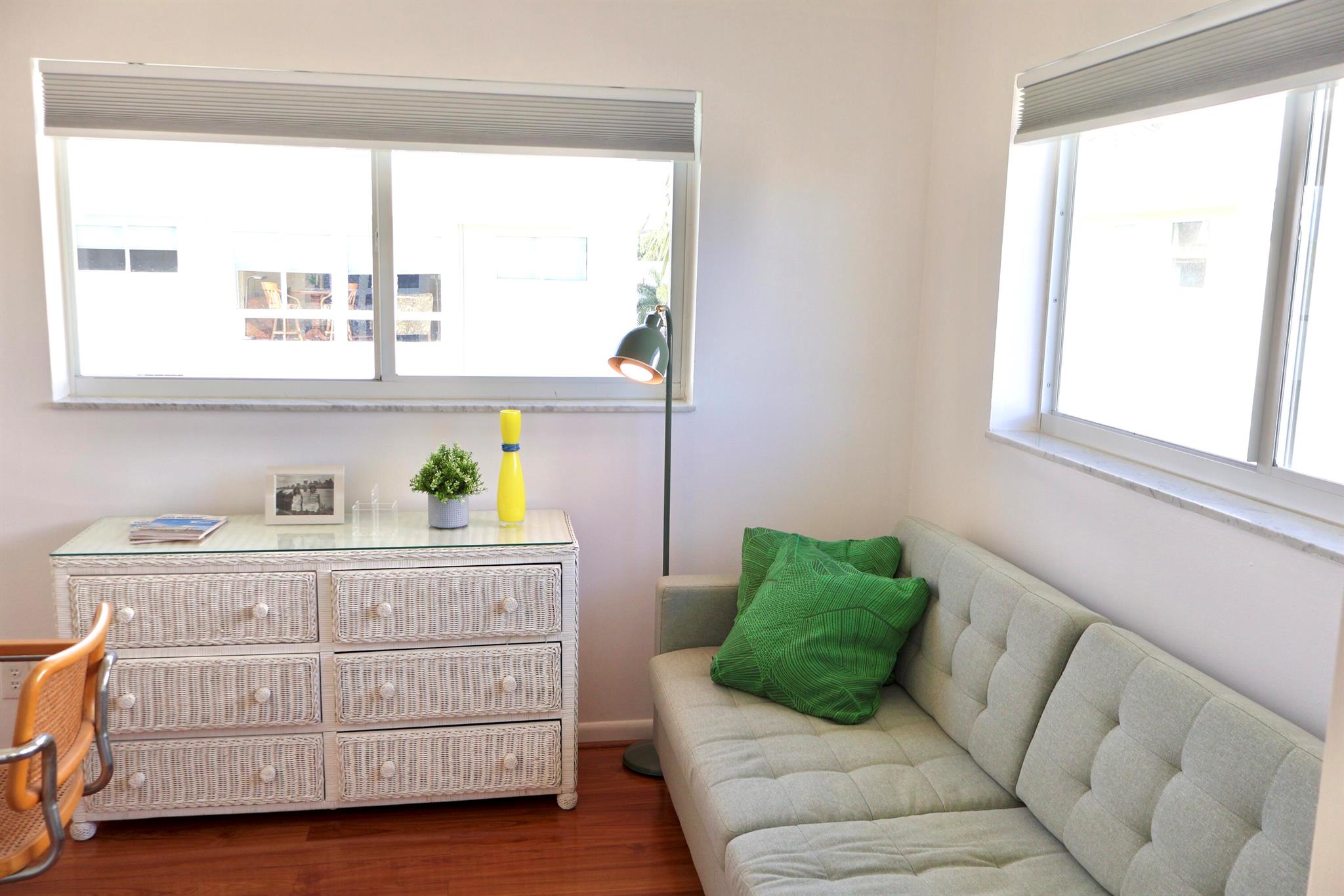 17 Colonial Club Drive 305